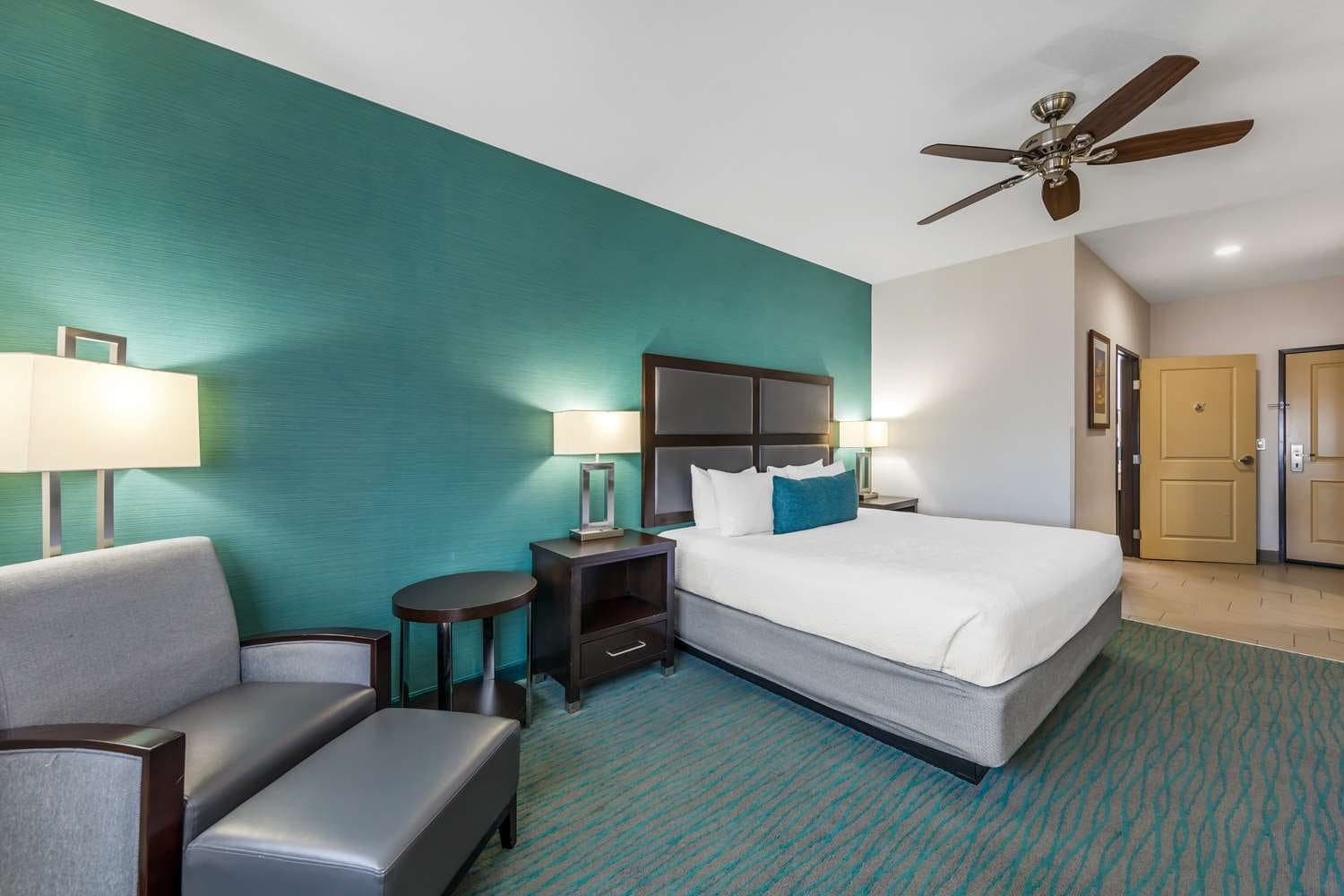 Best Western Plus Taft Inn 4