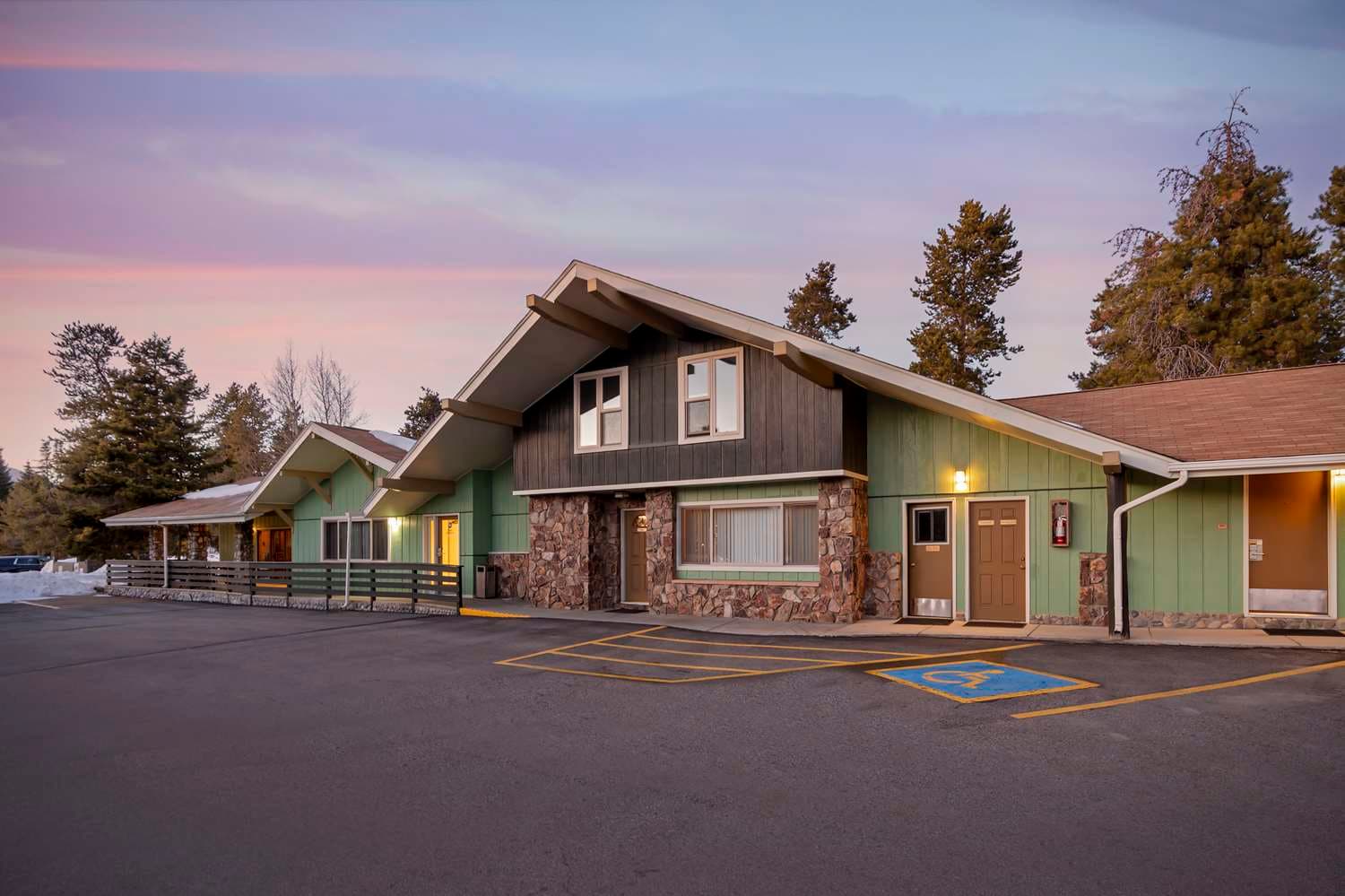 Best Western Ptarmigan Lodge 5