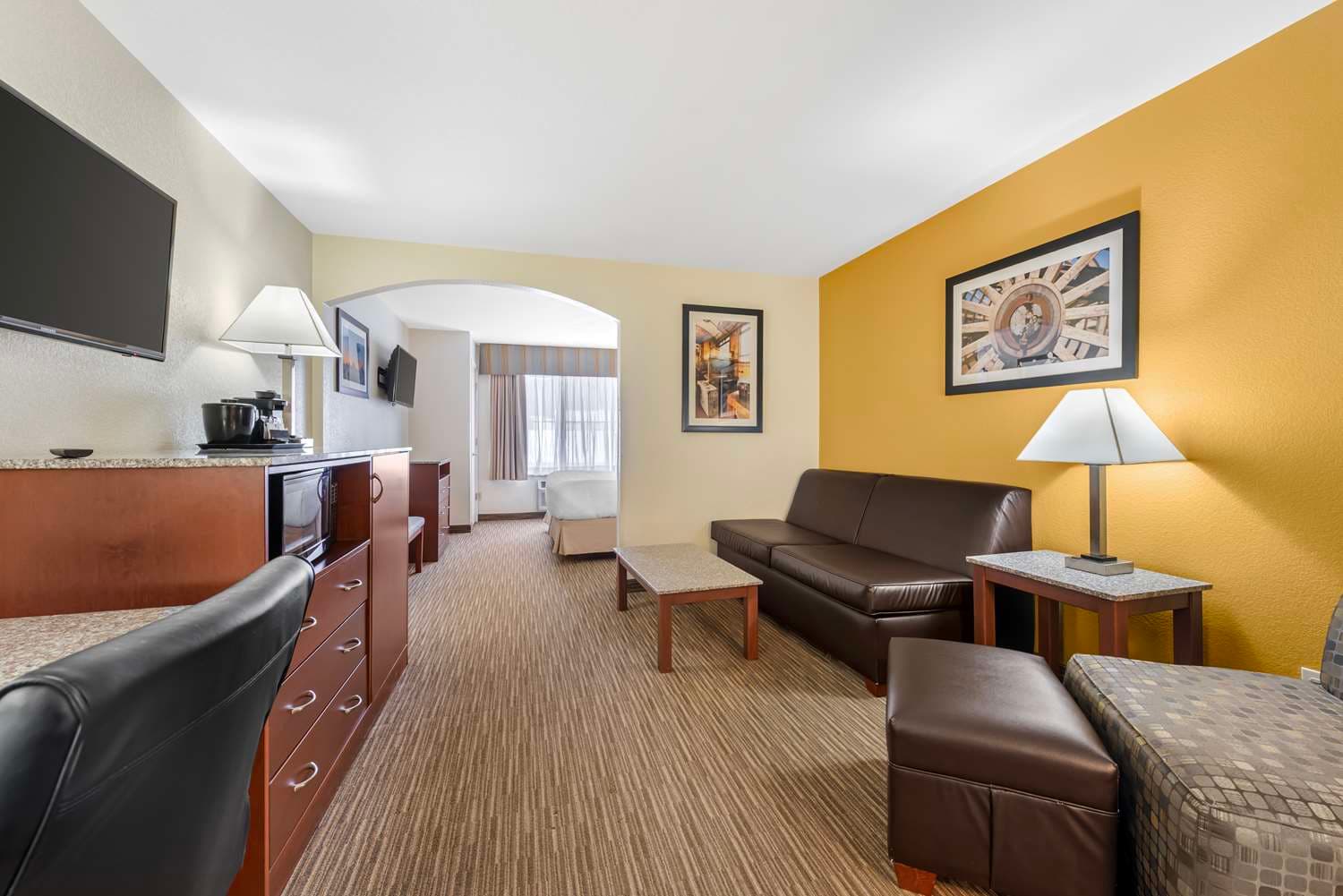 Best Western Executive Inn & Suites 4