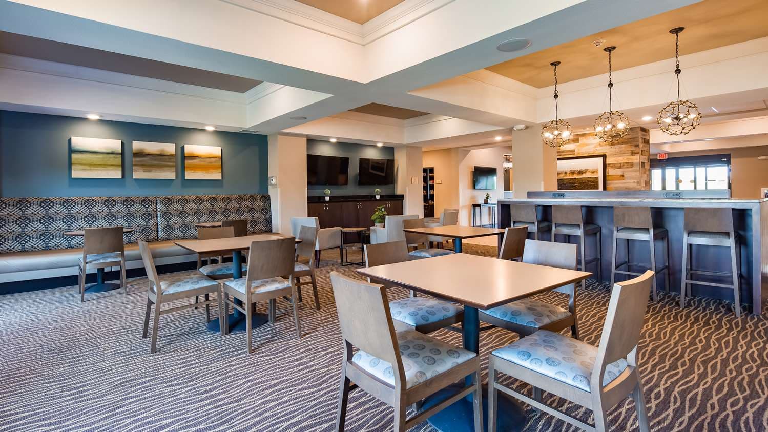 Best Western Plus Overland Inn 5