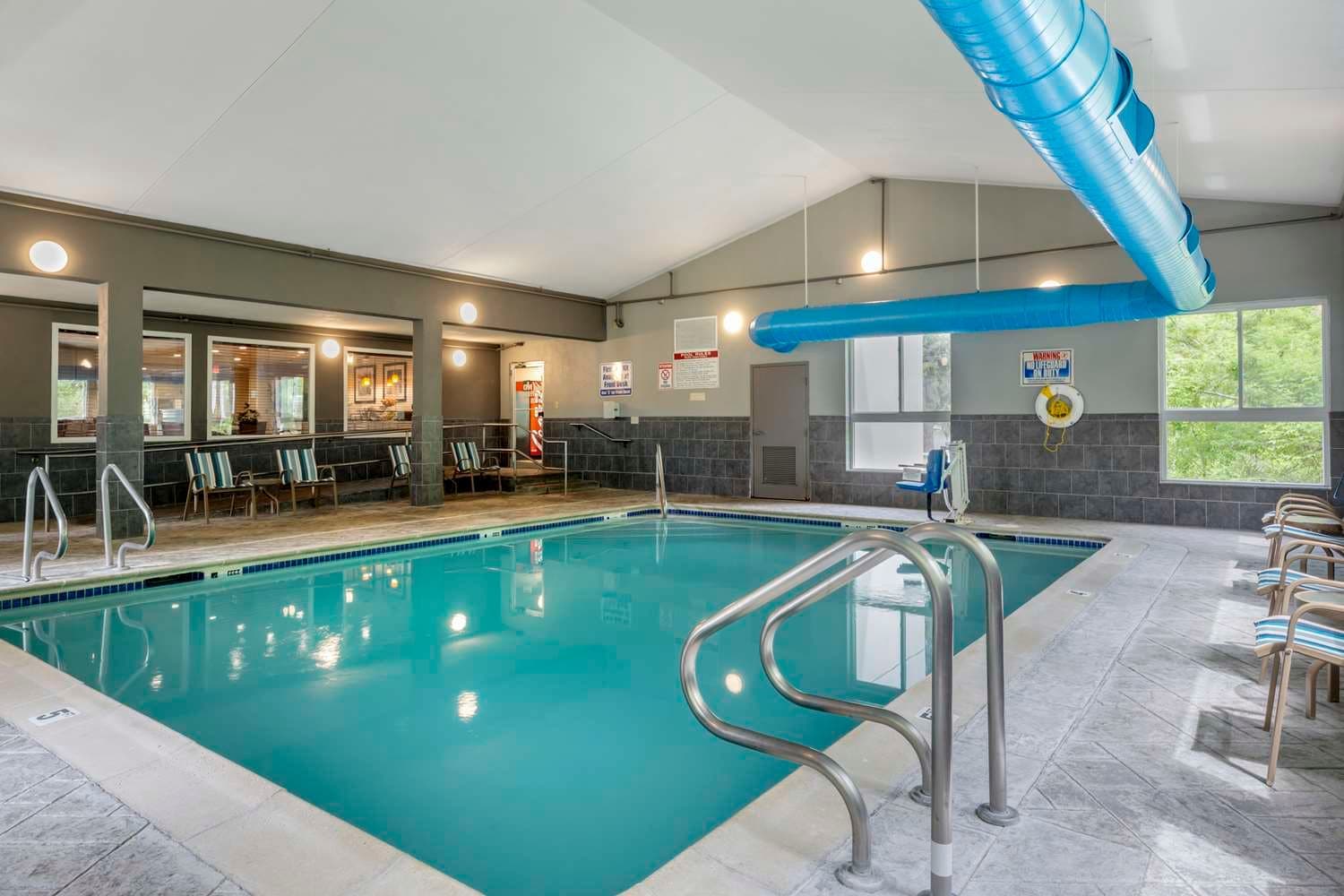 Best Western Plus New England Inn & Suites 3
