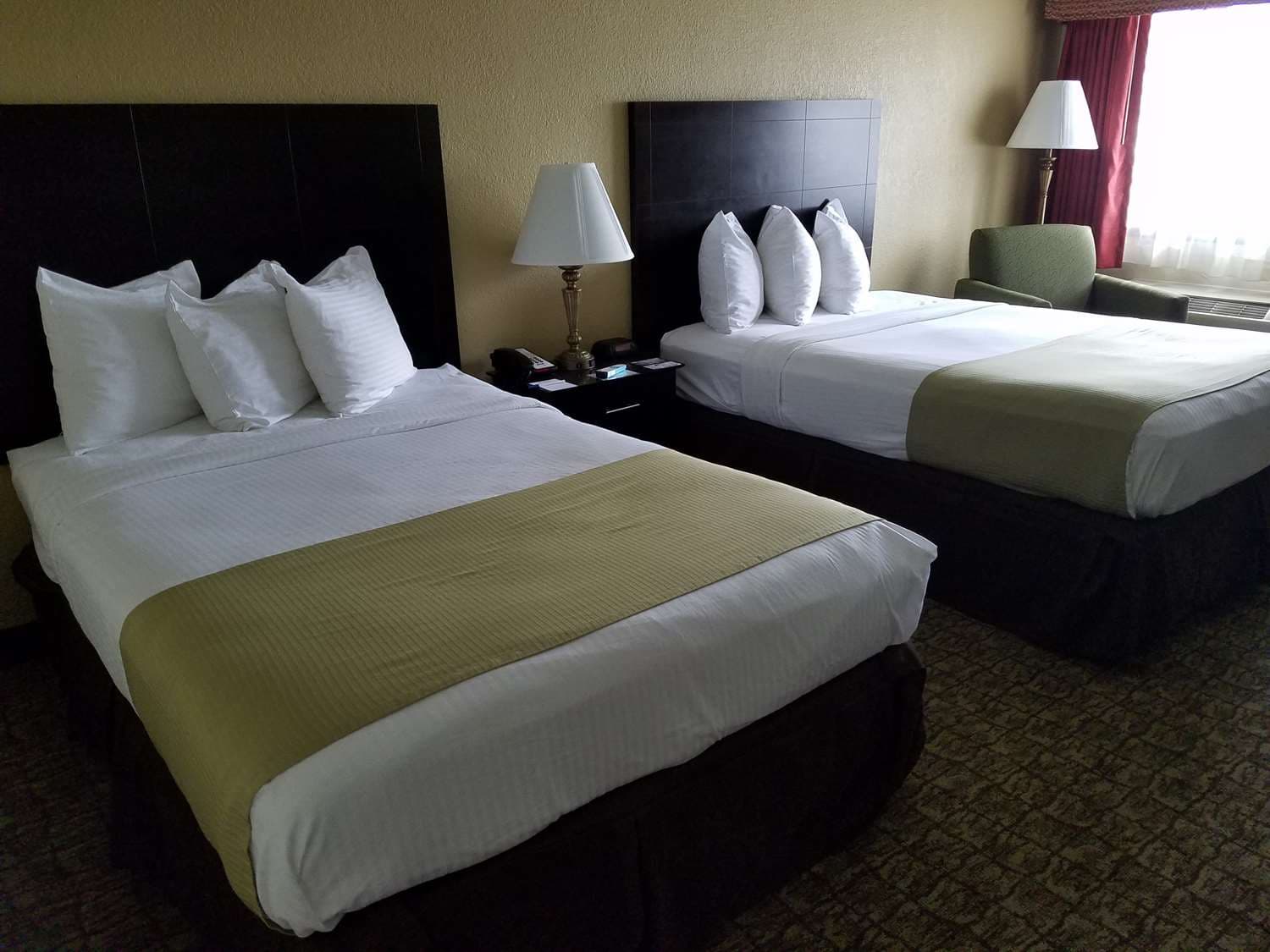 Best Western Crossroads Inn 5