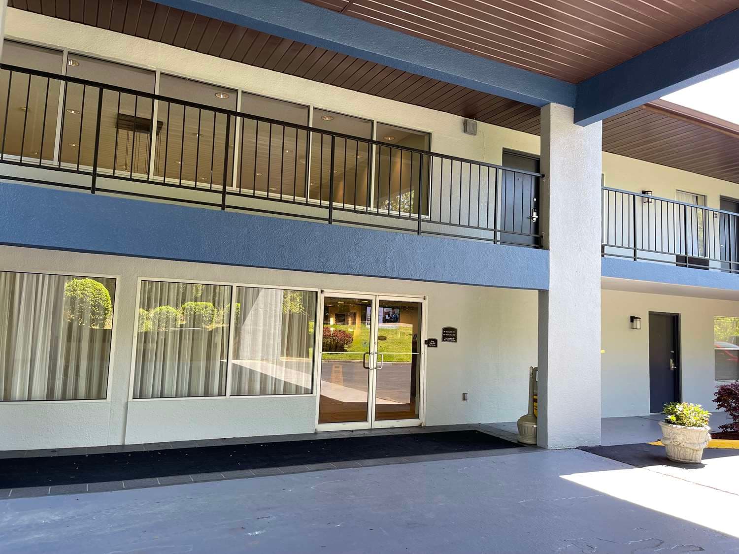 Best Western Tallahassee-Downtown Inn & Suites 3
