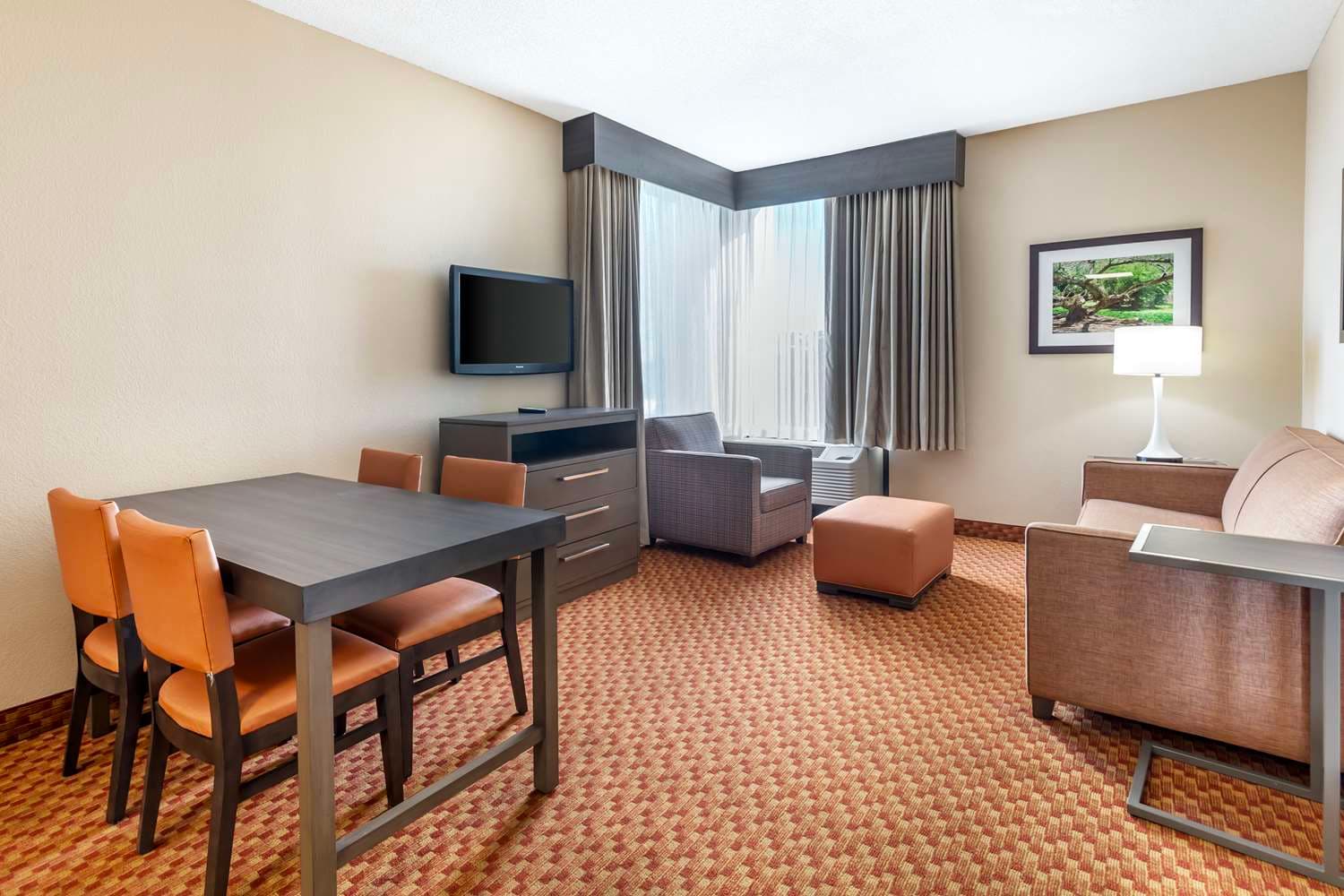 Best Western Plus Kendall Hotel & Suites 4
