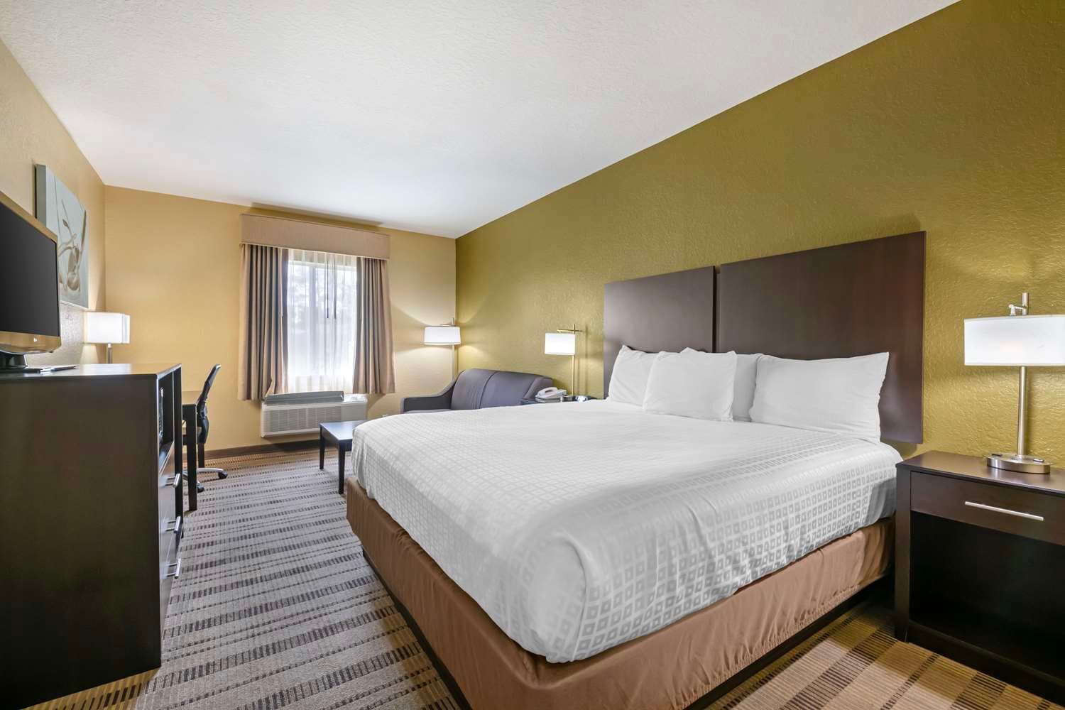Best Western Edgewater Inn 2