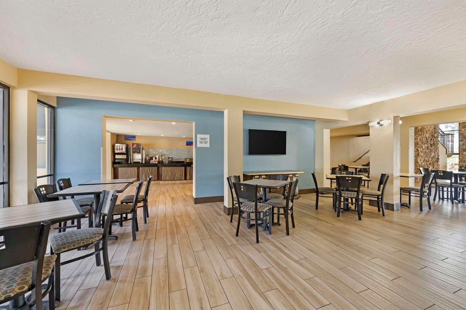 Best Western International Speedway Hotel 5