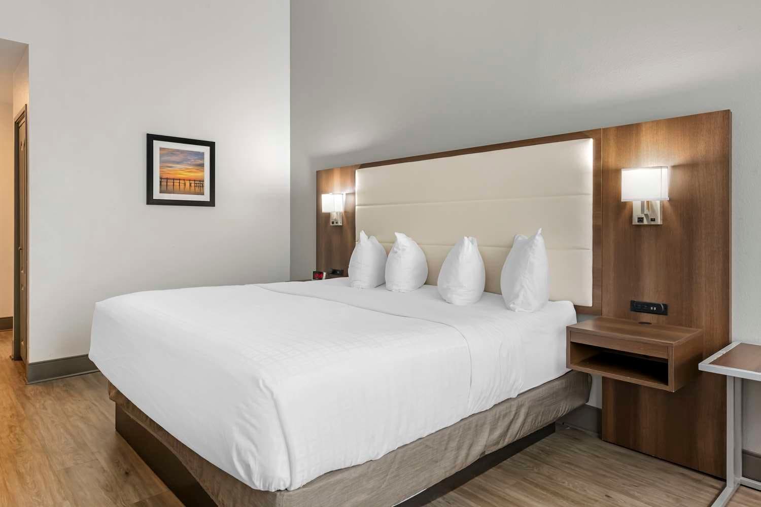 Best Western Plus First Coast Inn & Suites 3
