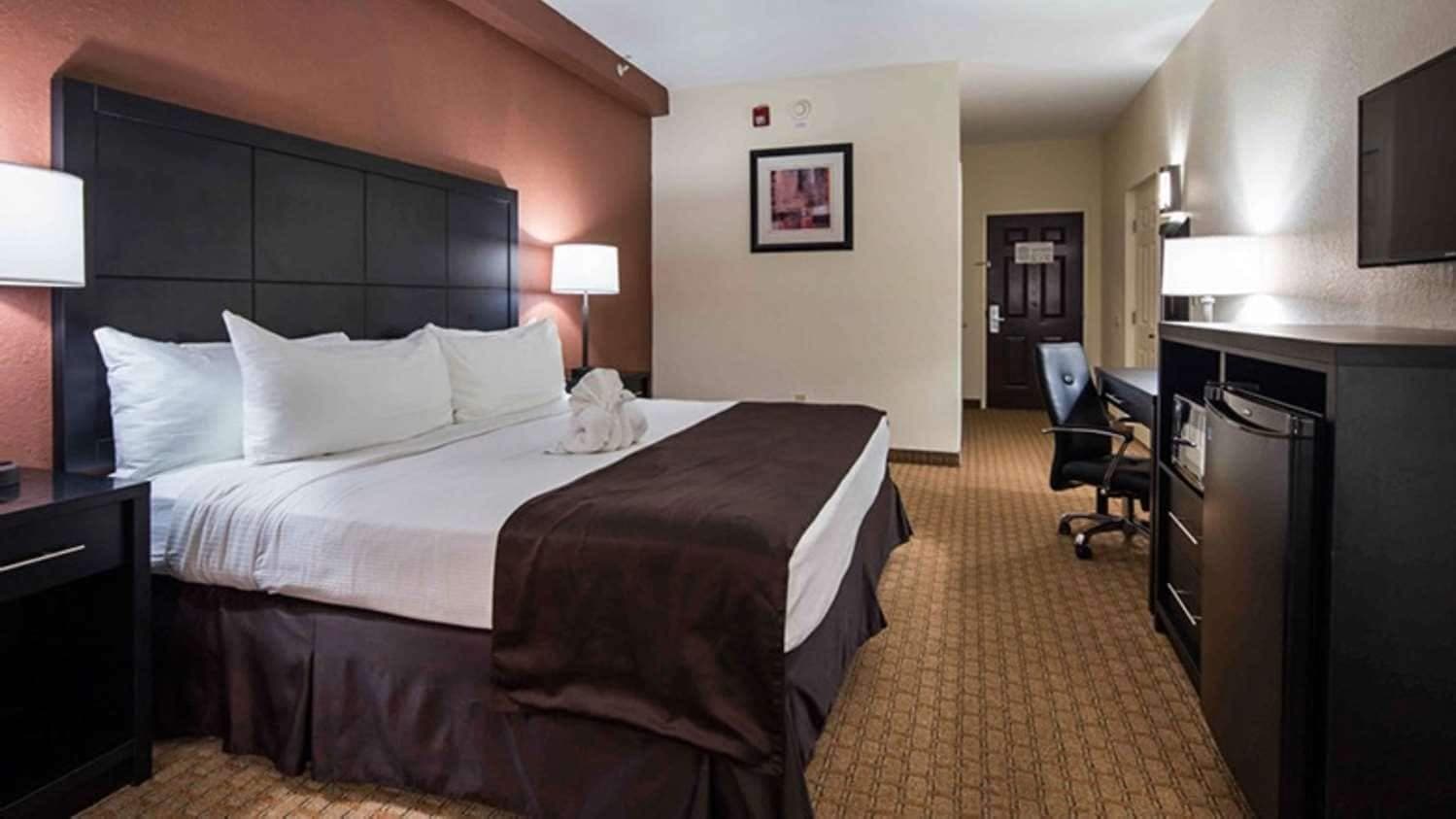 Best Western Mulberry Hotel 5