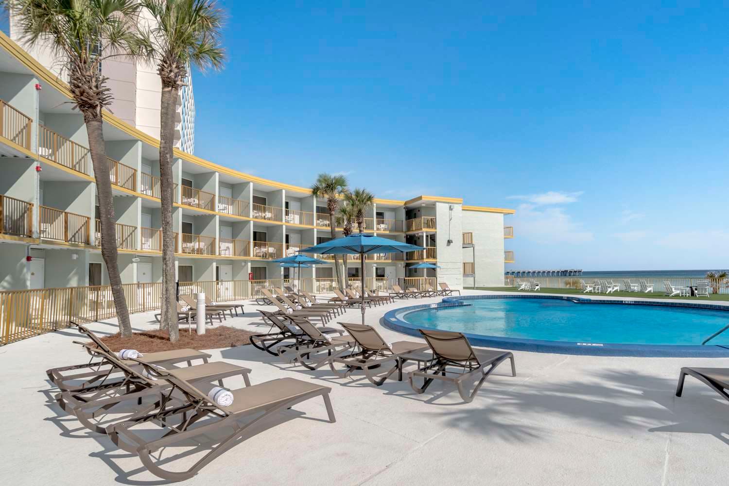 Chateau Beachfront Hotel, A By The Sea Resort