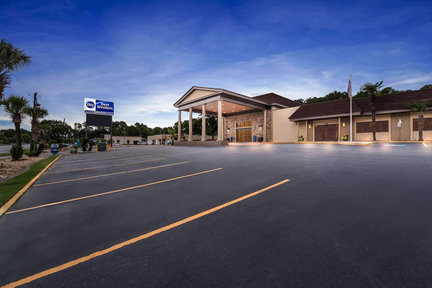 Best Western Riverside Inn 4