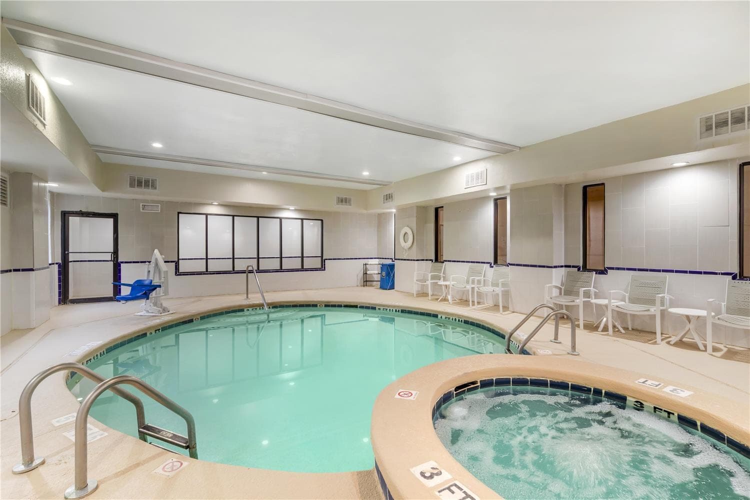 Best Western Plus Richmond Hill Inn 4