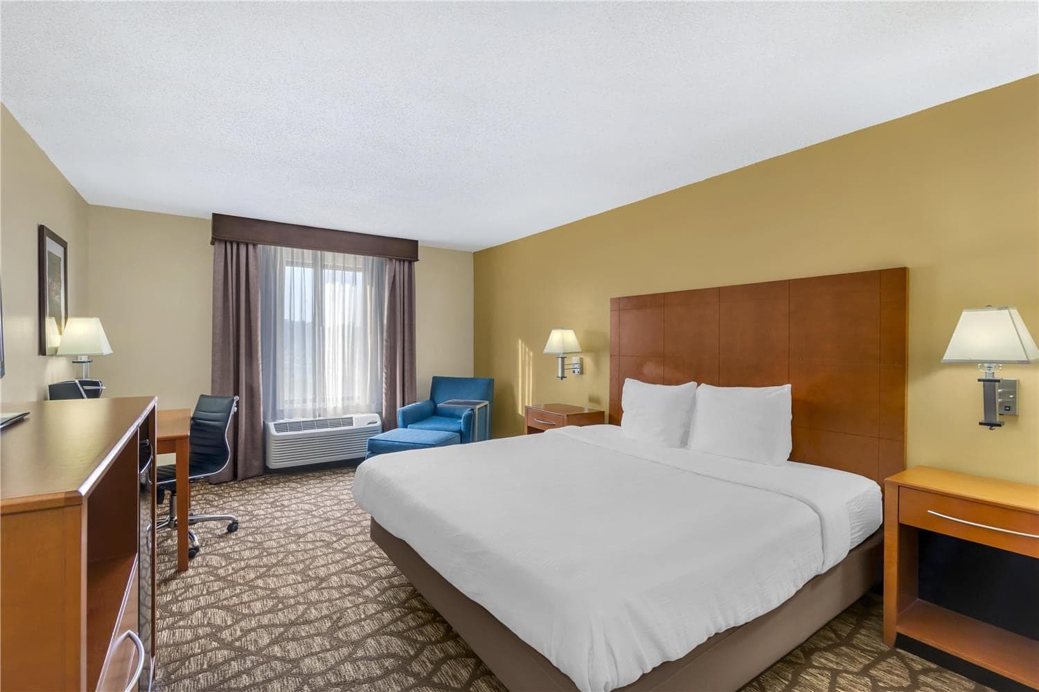 Best Western Plus Richmond Hill Inn 2