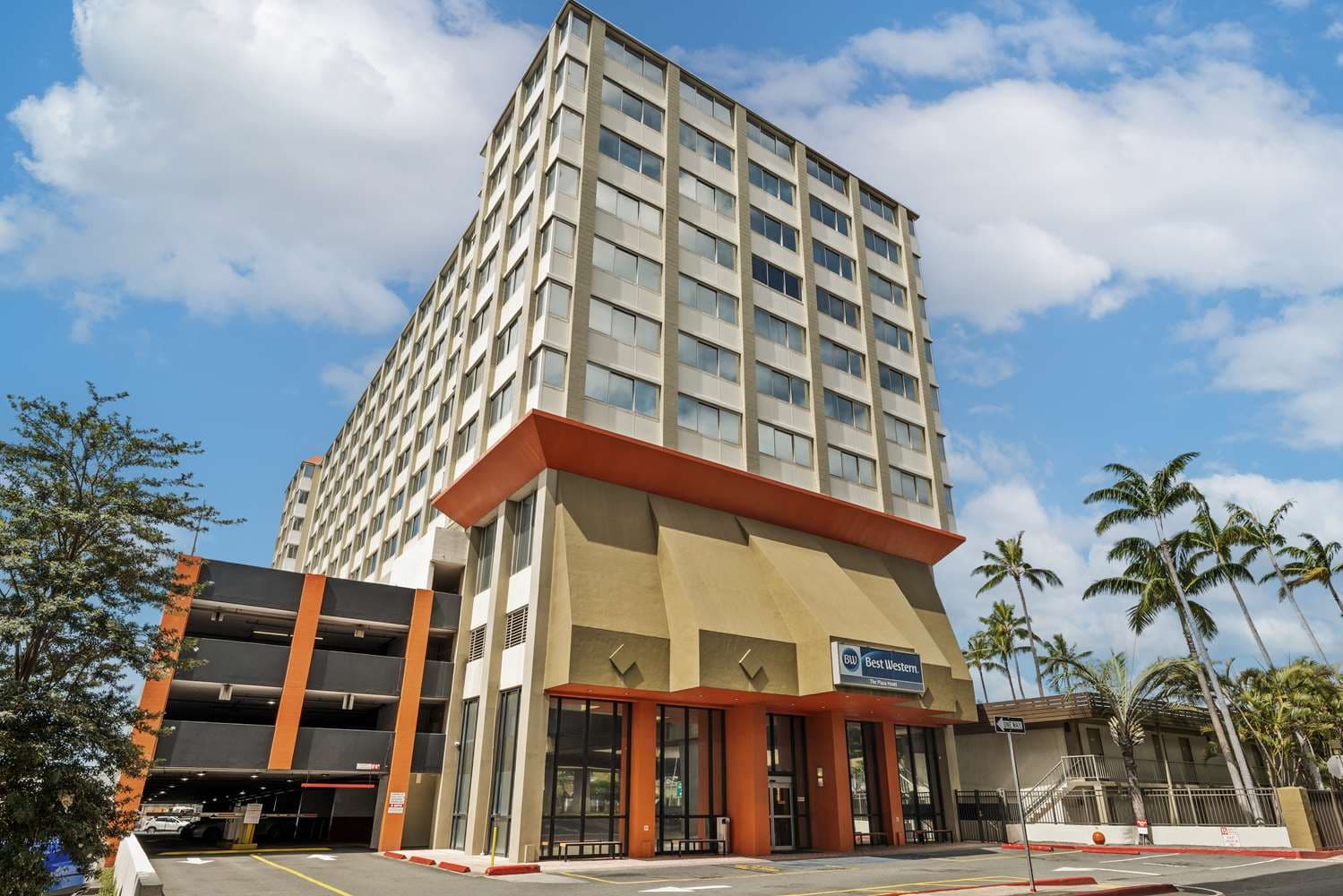 Best Western The Plaza Hotel Honolulu Airport - Free Breakfast 2