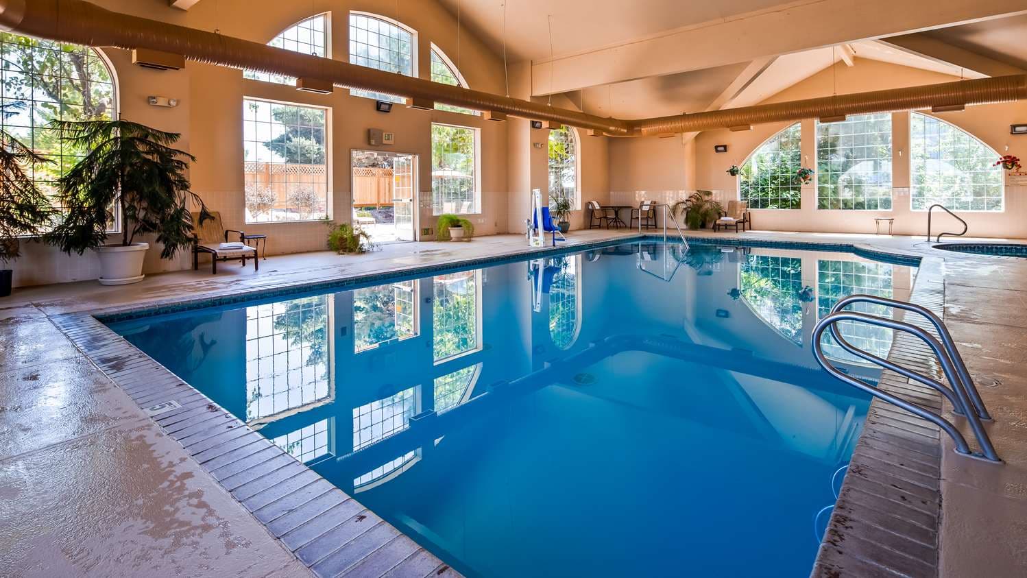 Best Western Plus Caldwell Inn & Suites 5