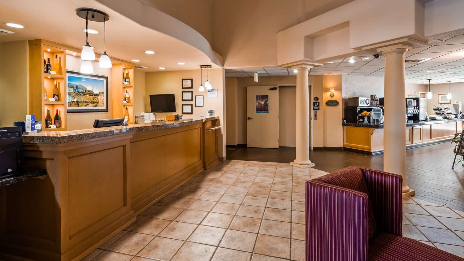 Best Western Plus Caldwell Inn & Suites 2