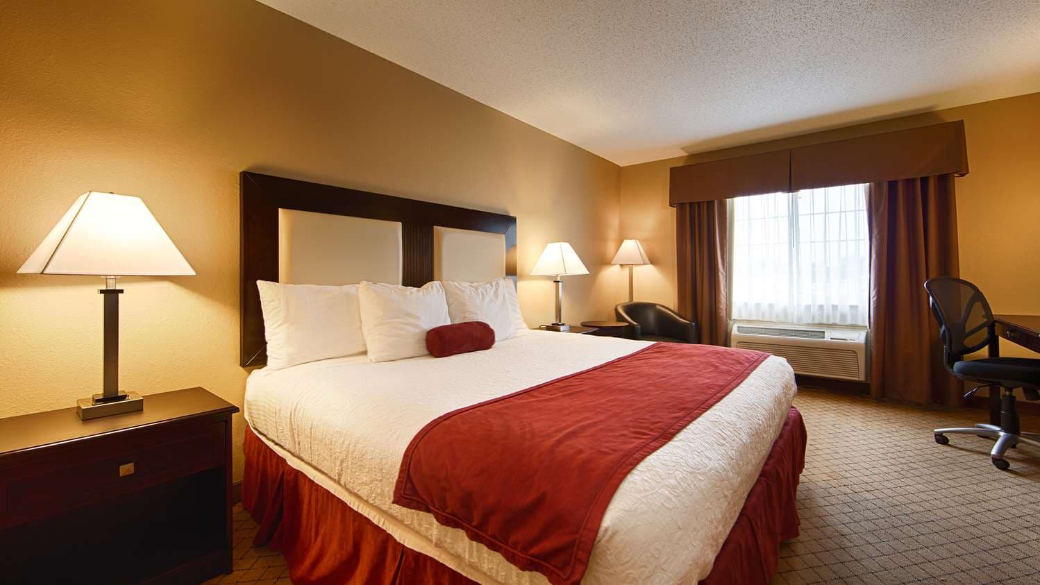 Best Western Macomb Inn 2