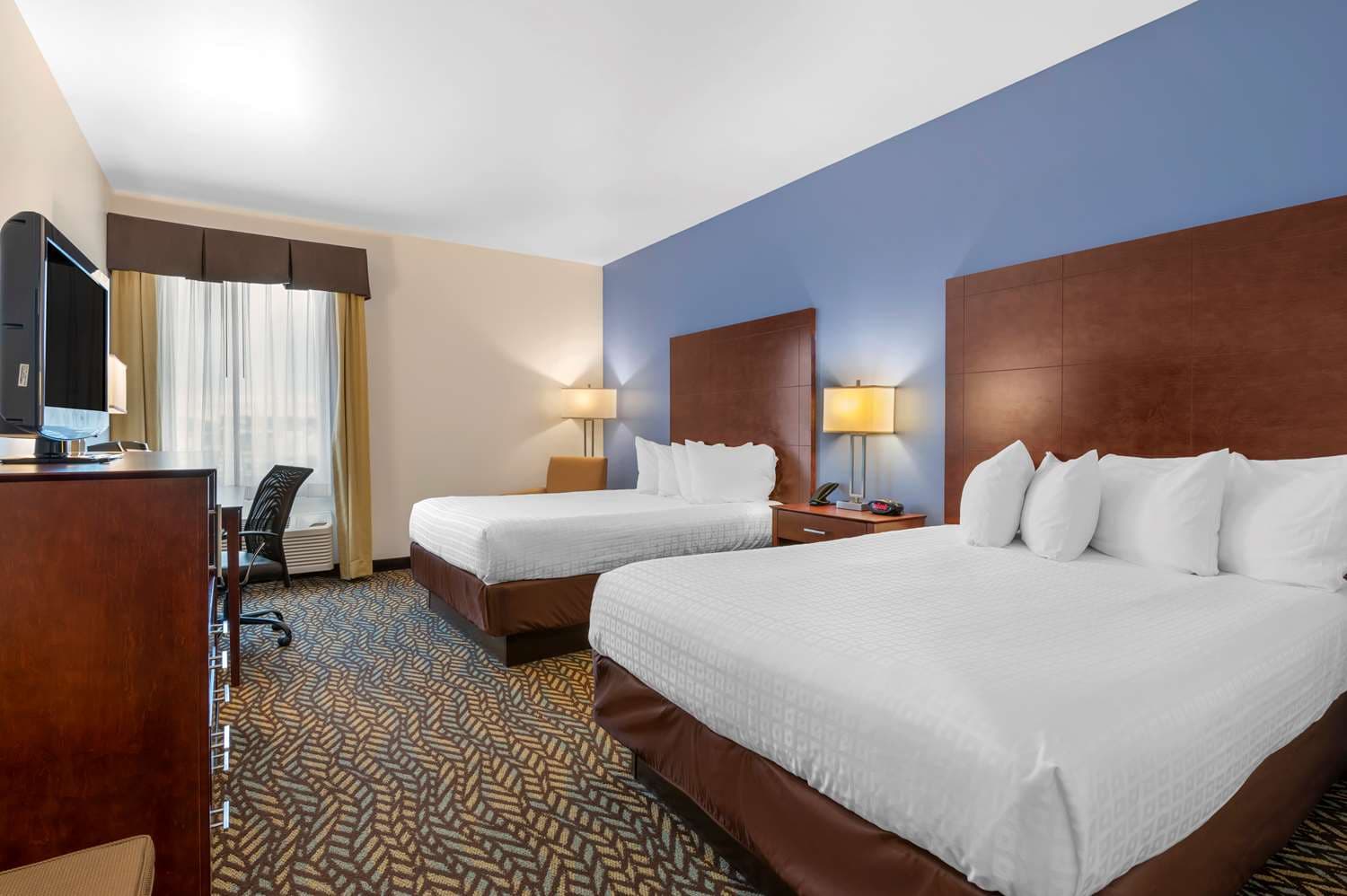 Best Western Plus Covered Bridge Inn 4