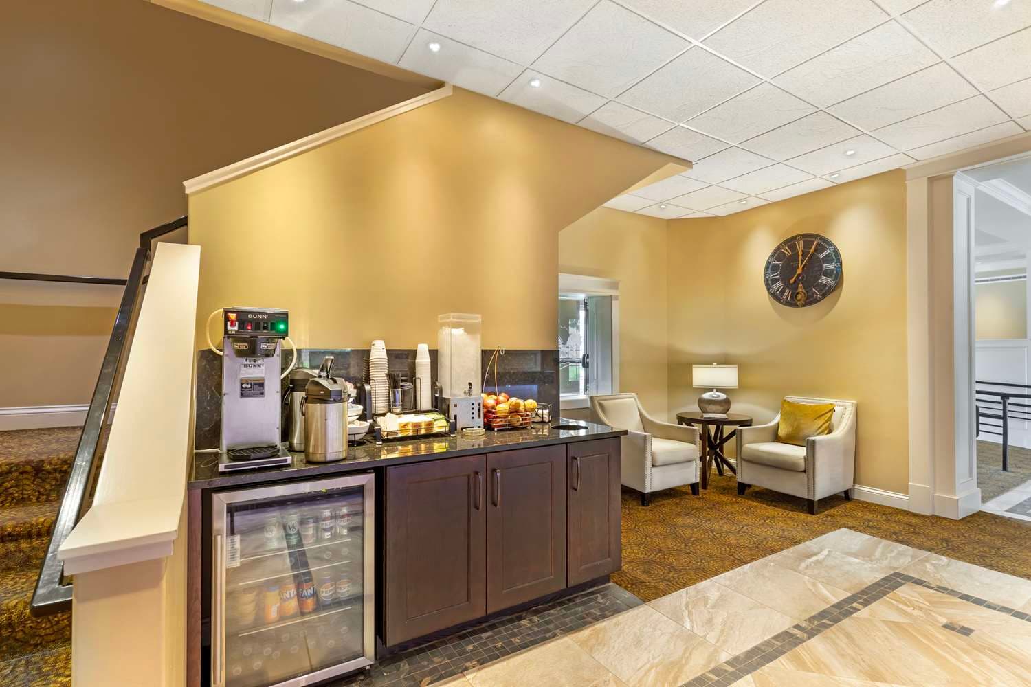 Best Western Plus Longbranch Hotel & Convention Center 5