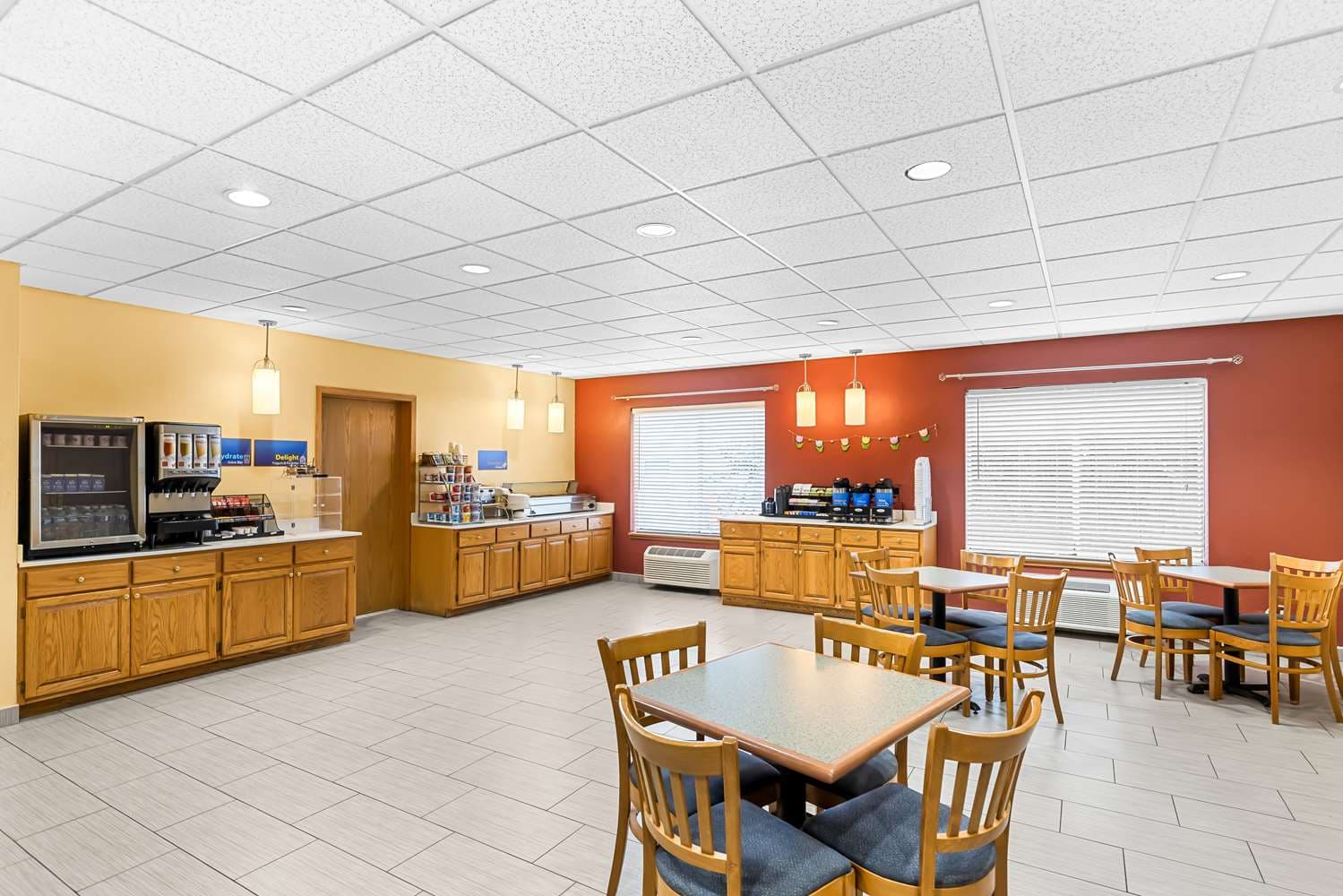 Best Western Holiday Manor 5