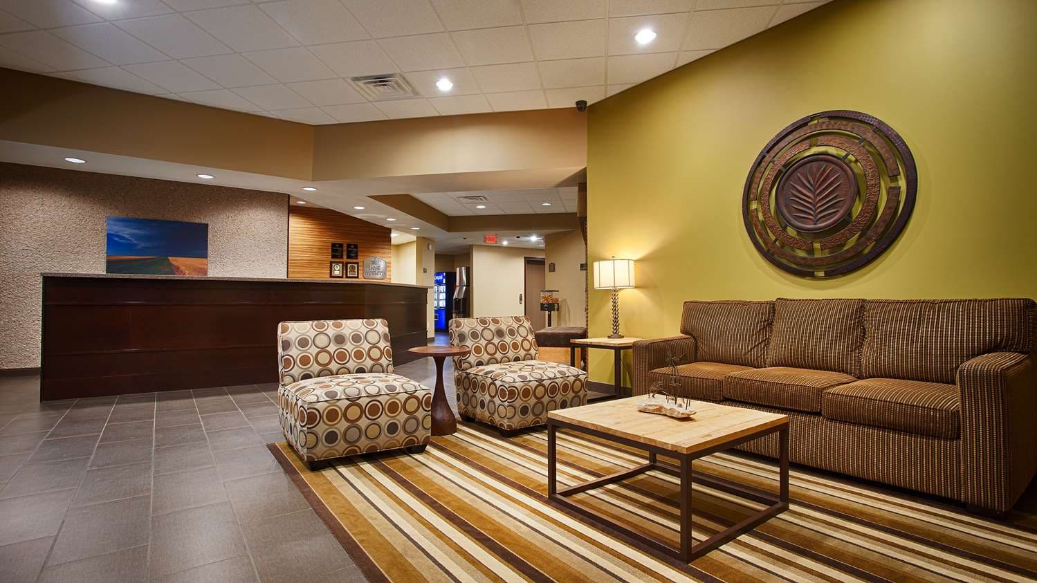 Best Western Plus Night Watchman Inn & Suites 2