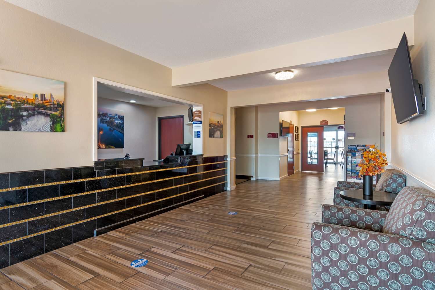 Best Western Governors Inn & Suites 2