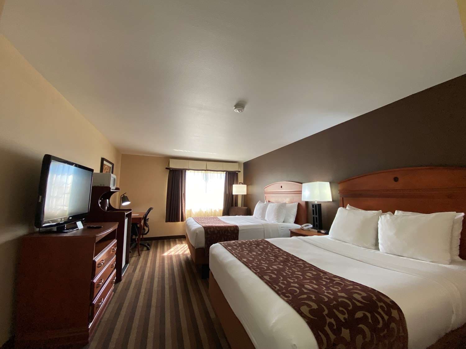 Best Western Manhattan Inn 4