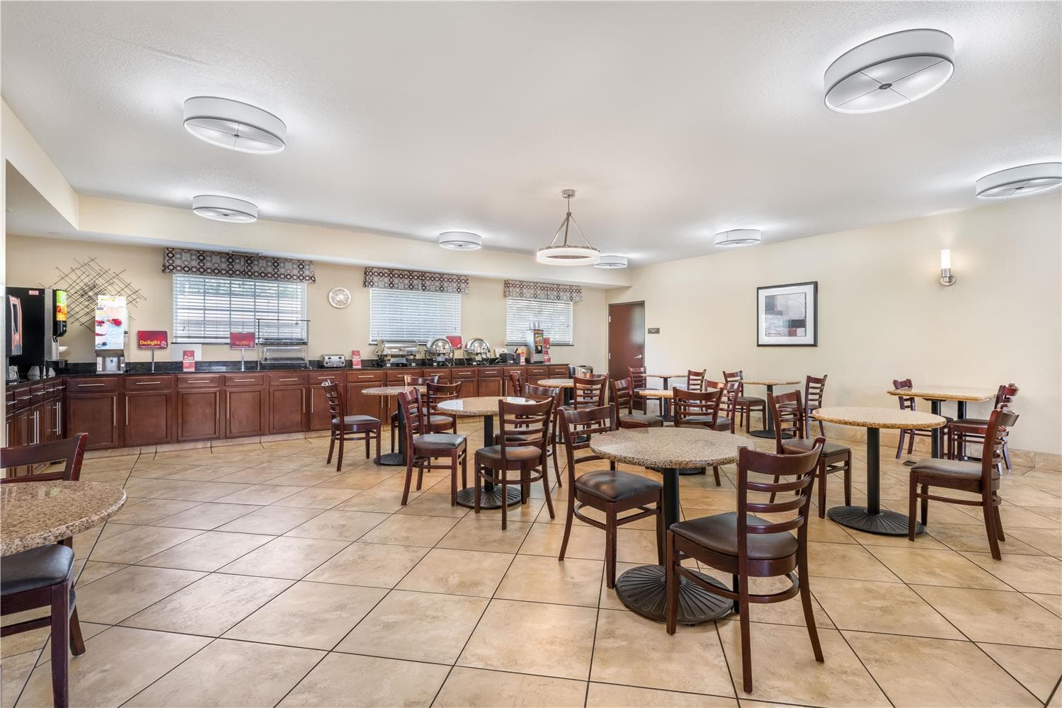 Best Western Plus Eastgate Inn & Suites 5