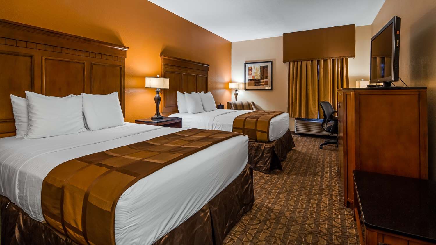 Best Western Plus Midwest Inn & Suites 3