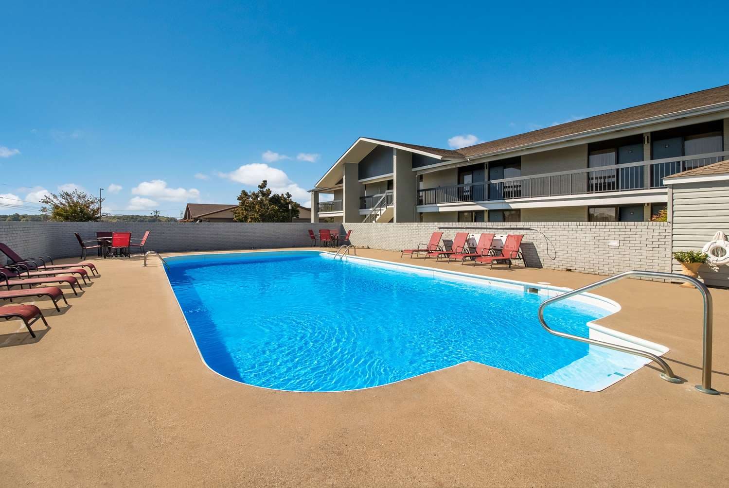 Best Western University Inn 4