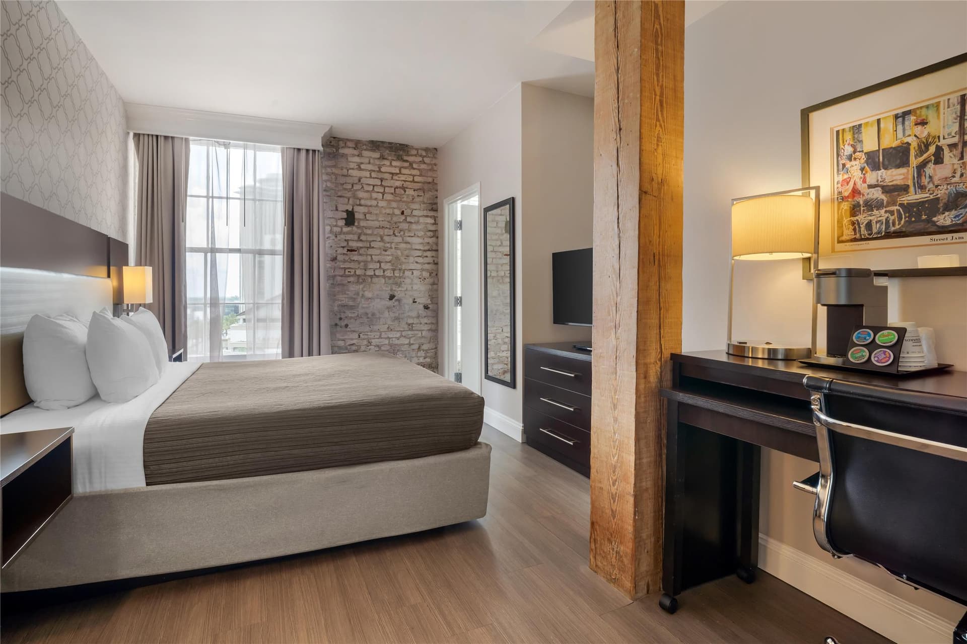 Best Western Plus St. Christopher Hotel 3