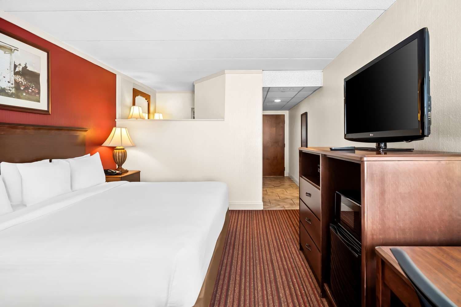 Best Western Merry Manor Inn 5
