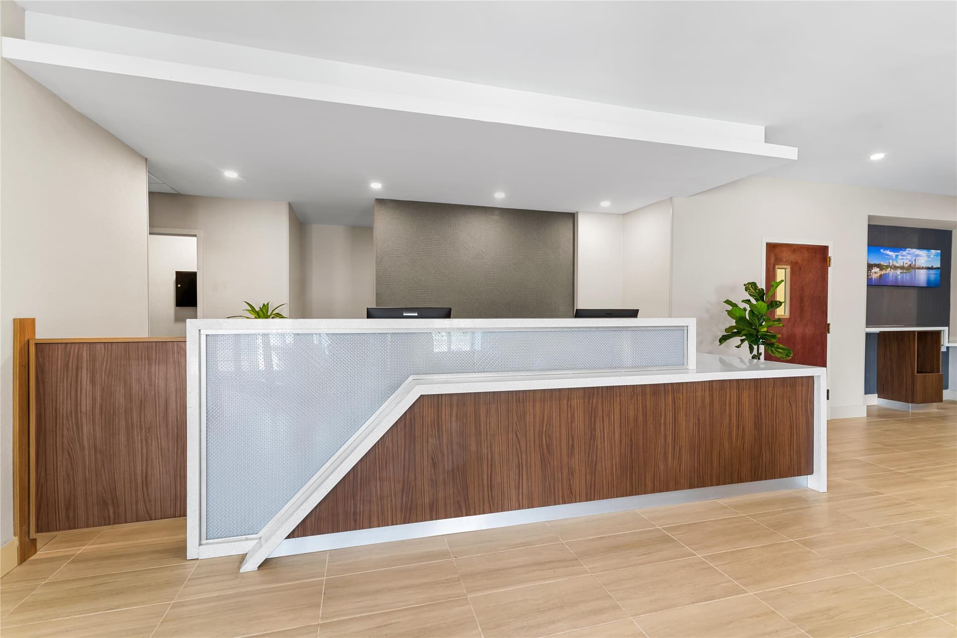 Best Western Plus Boston Hotel 4