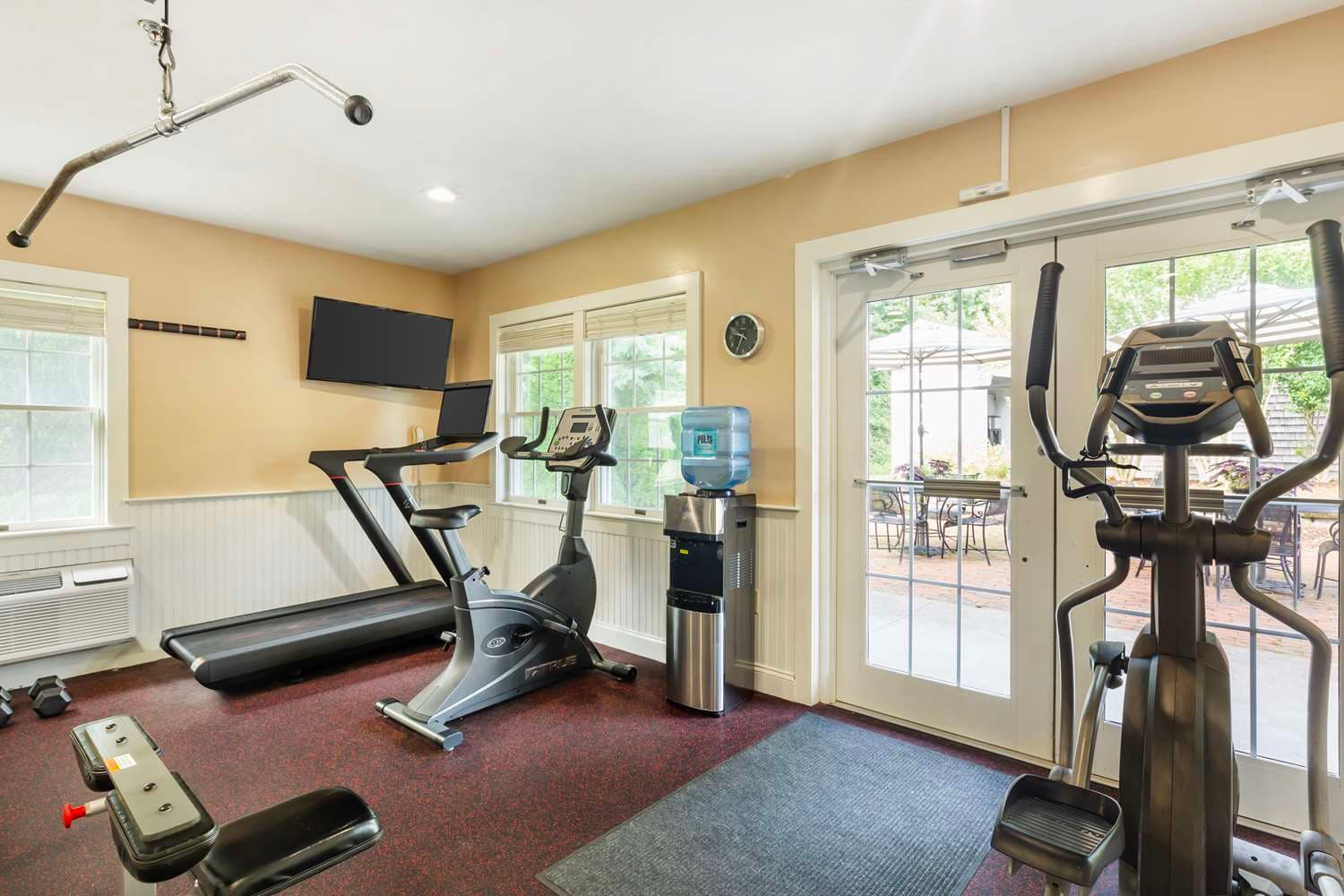 Best Western Plus Cold Spring 5