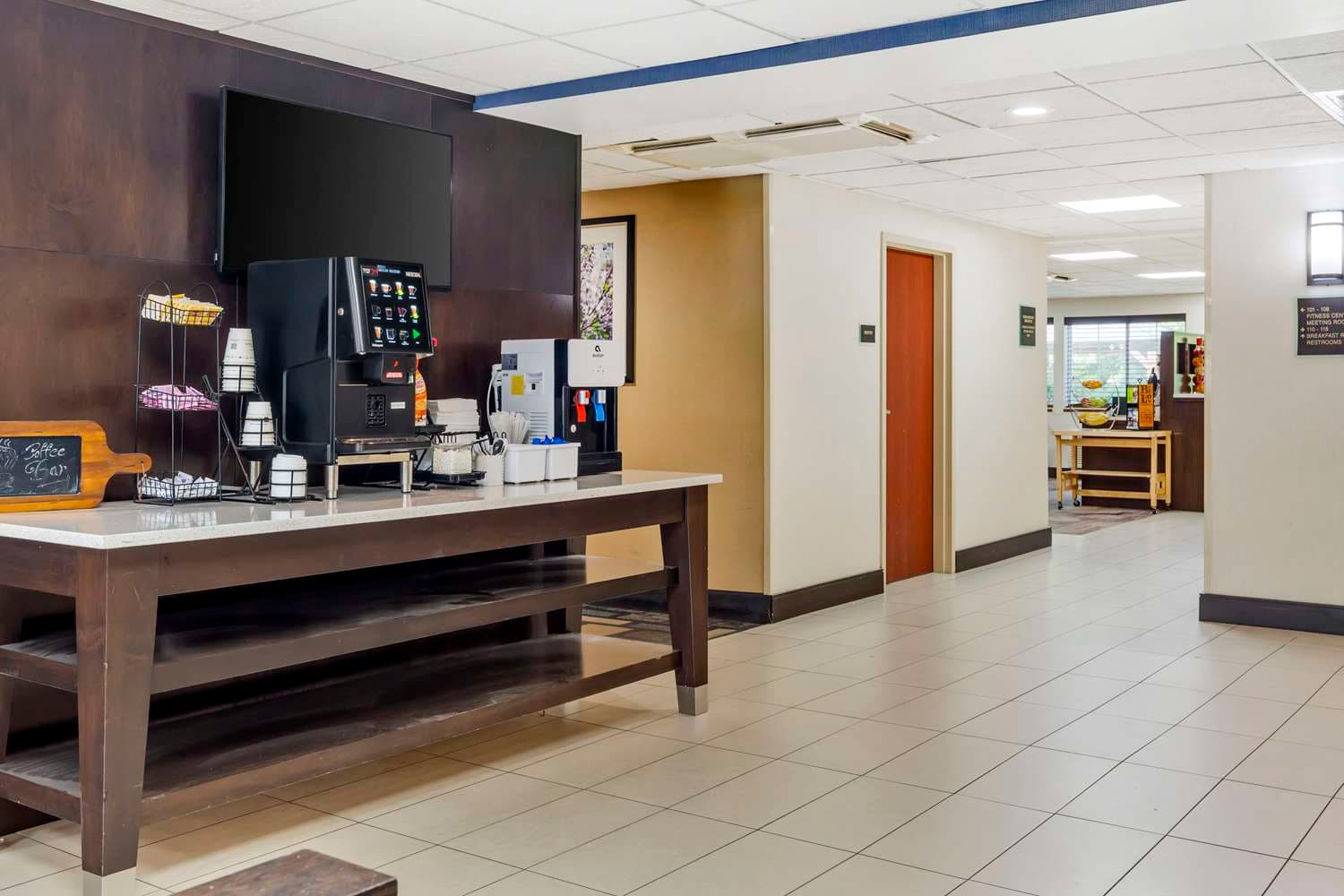 Best Western Plus Berkshire Hills Inn & Suites 5