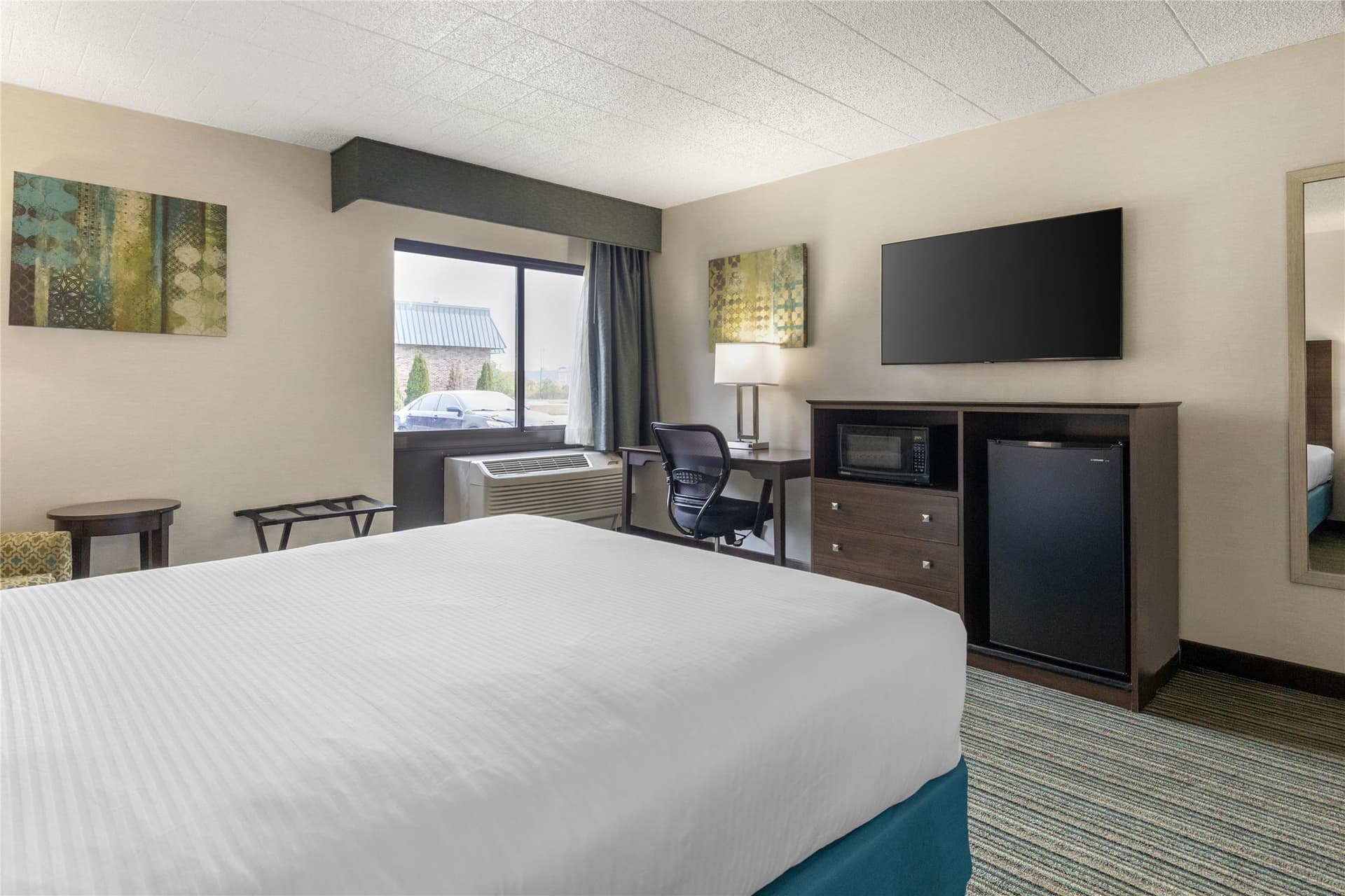 Best Western Woodhaven Inn 3