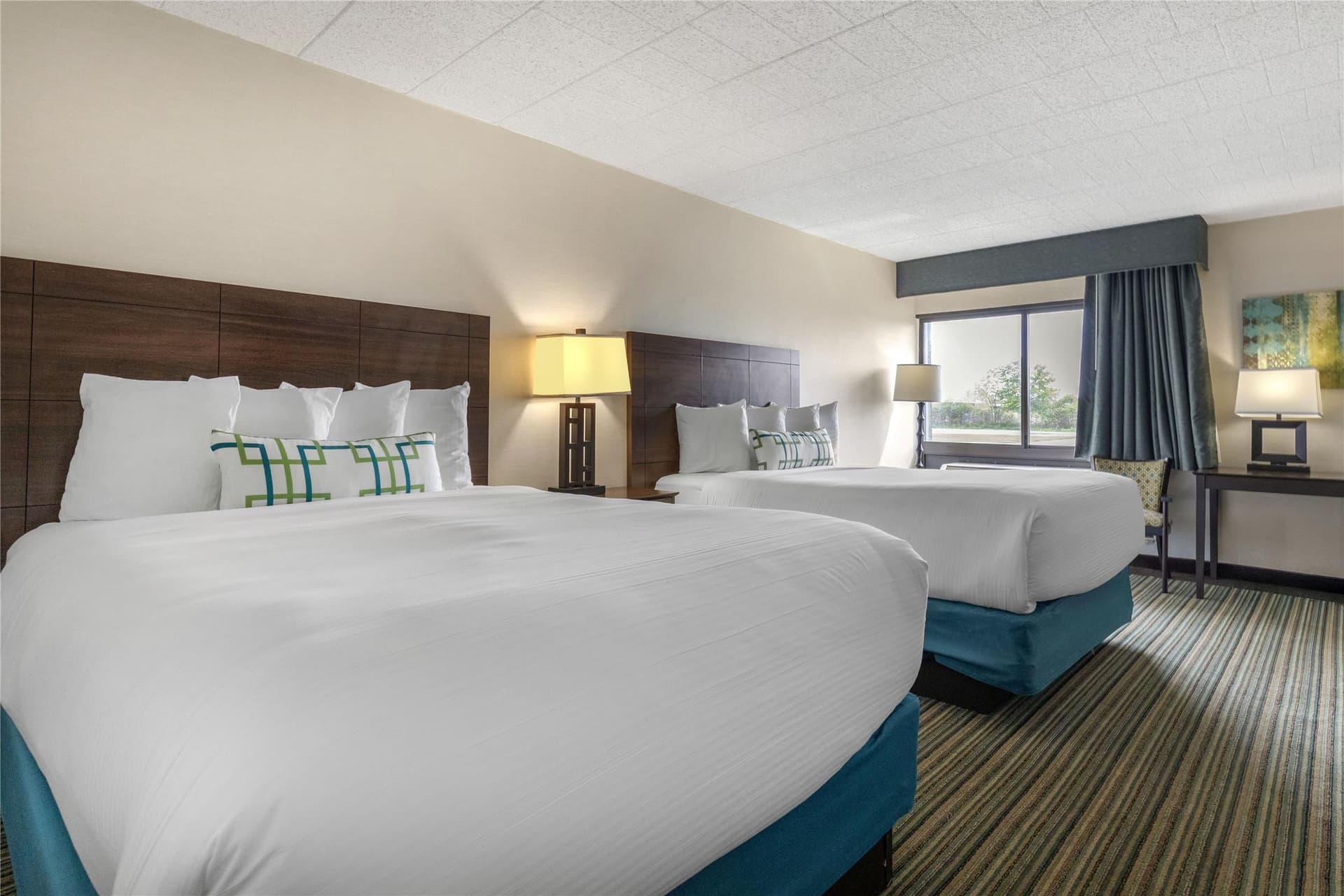 Best Western Woodhaven Inn 4
