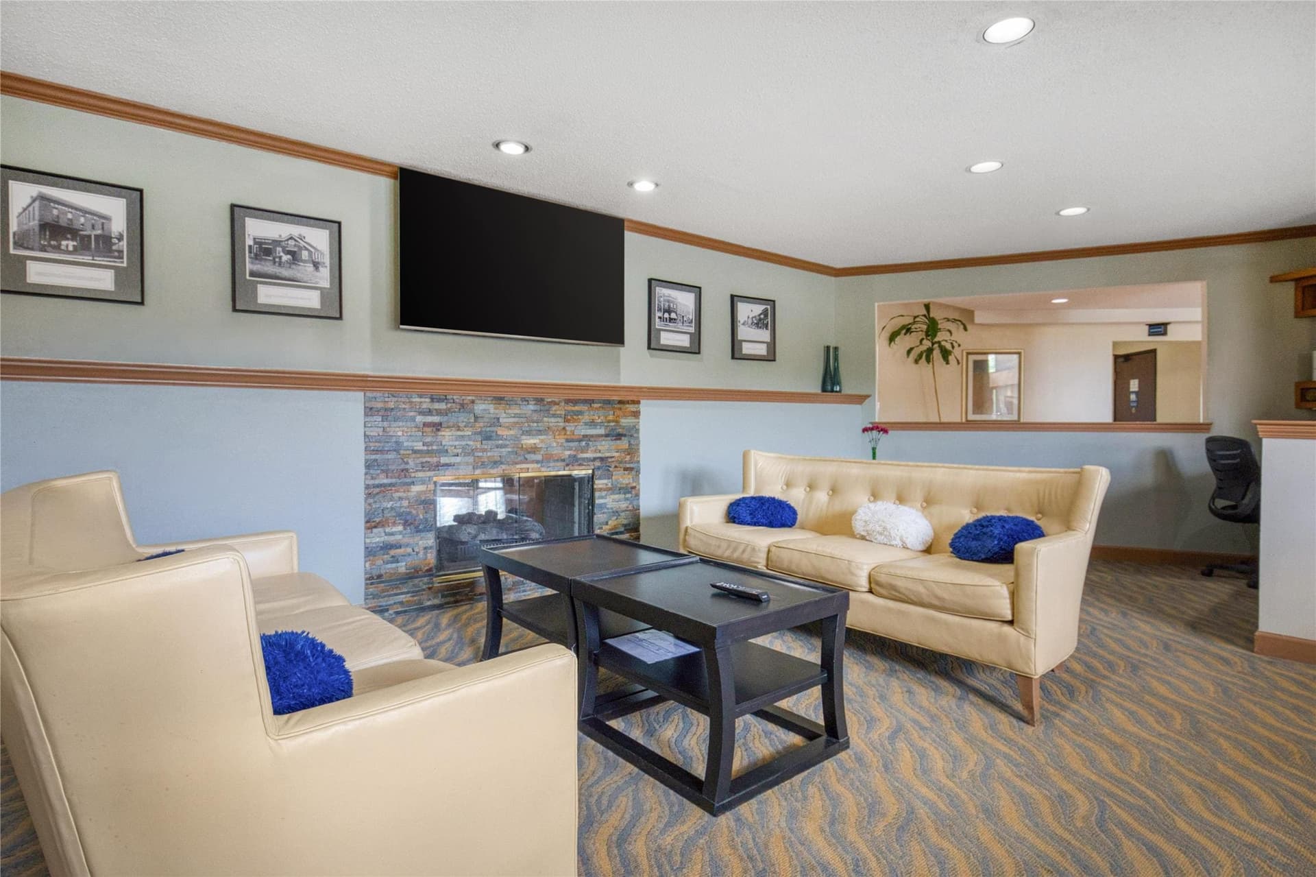Best Western Davison Inn 5