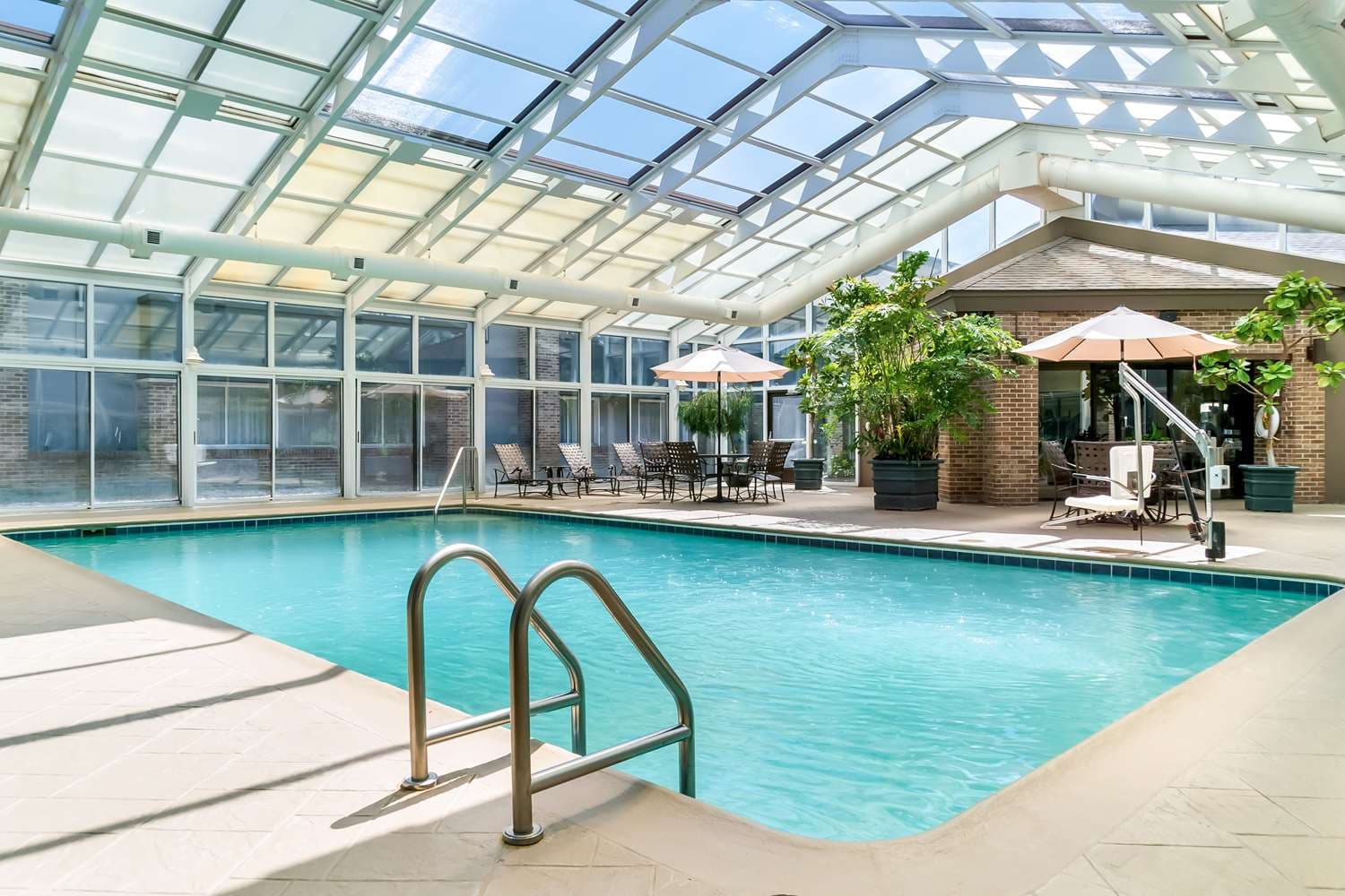 Best Western Okemos/East Lansing Hotel & Suites 4