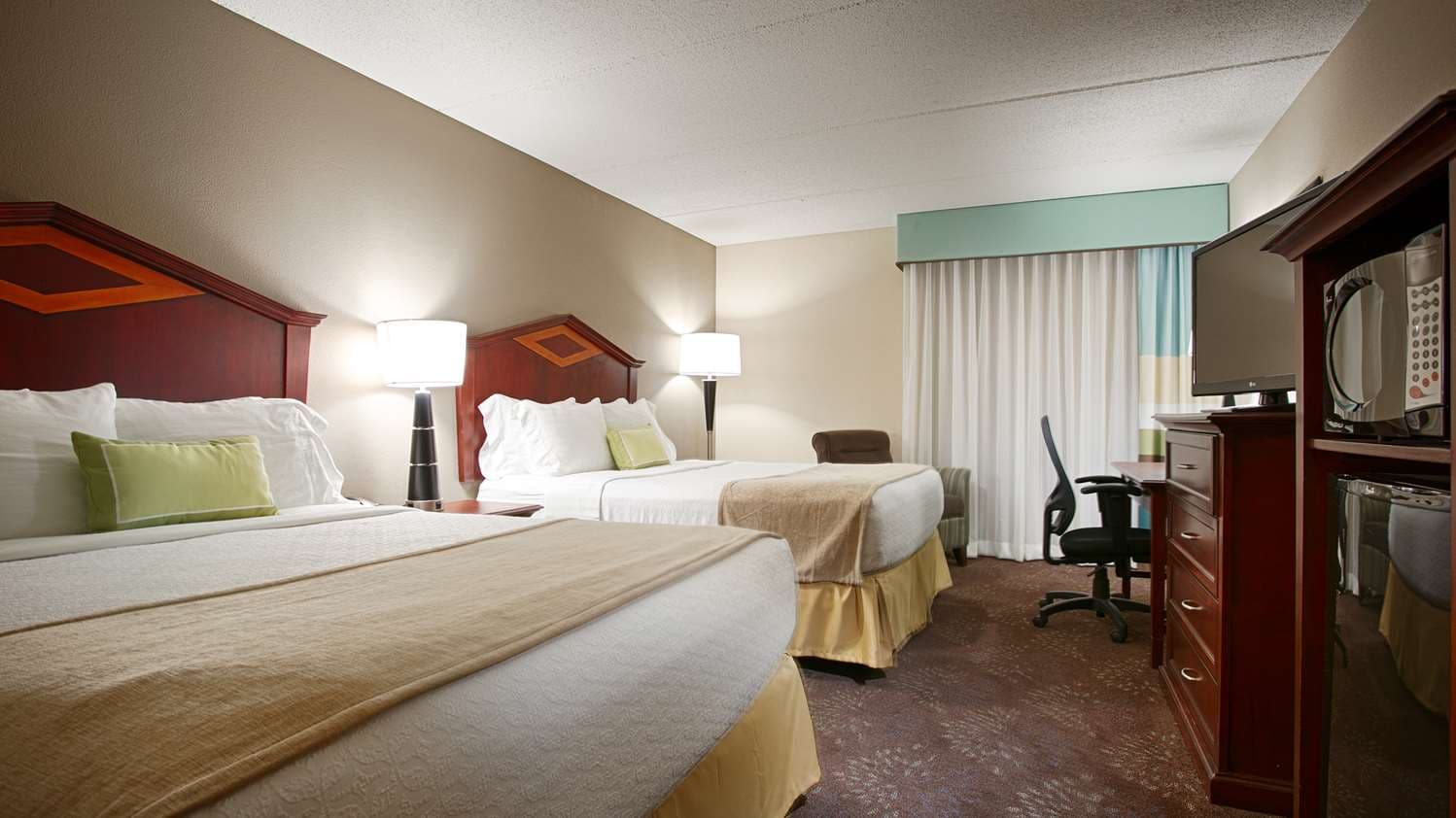 Best Western Plus Willmar 3