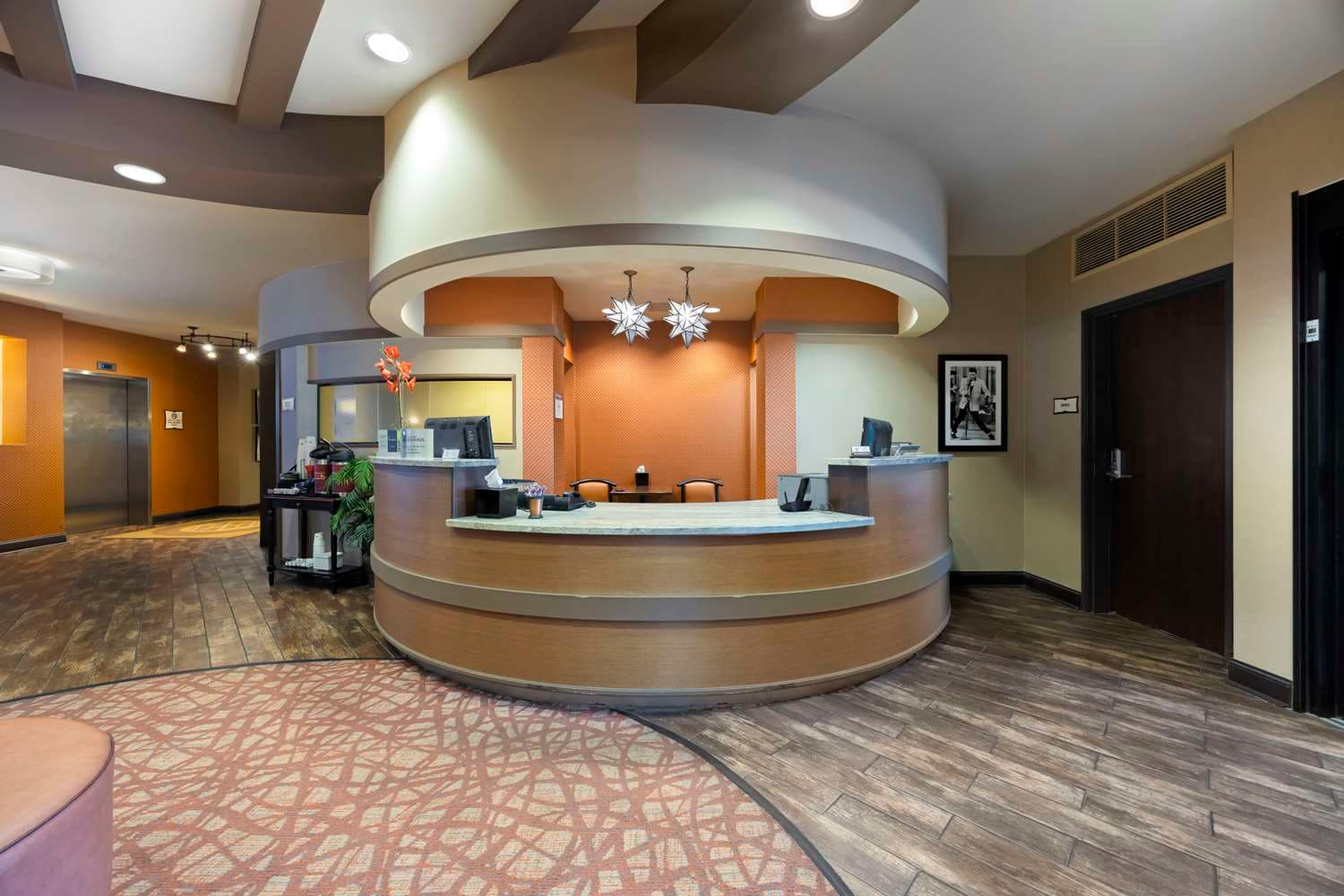 Best Western Plus Tupelo Inn & Suites 3