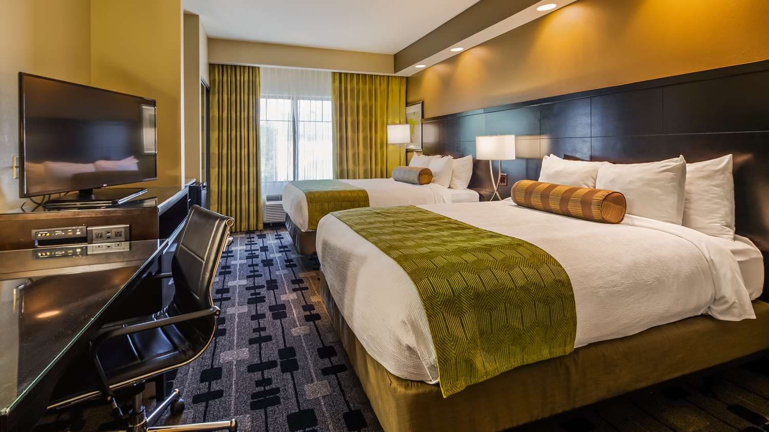 Best Western Plus University Inn 2