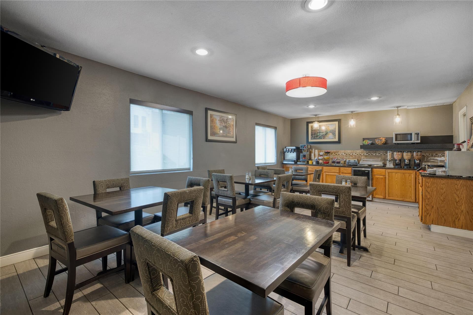SureStay by Best Western Kansas City Country Inn North 5