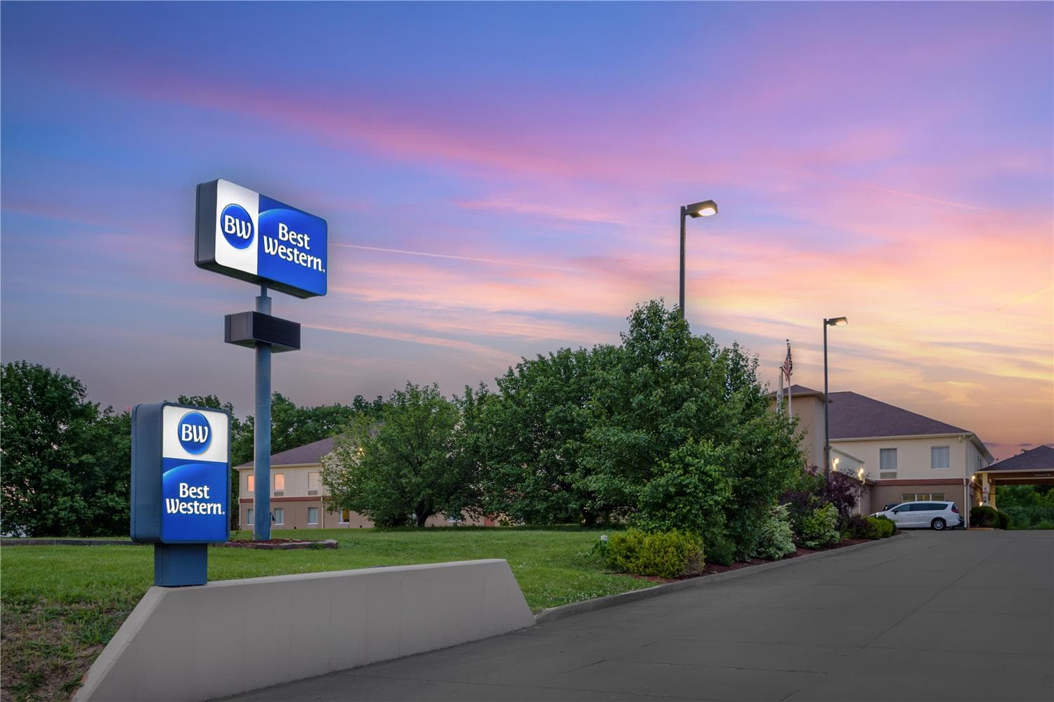 Best Western Teal Lake Inn