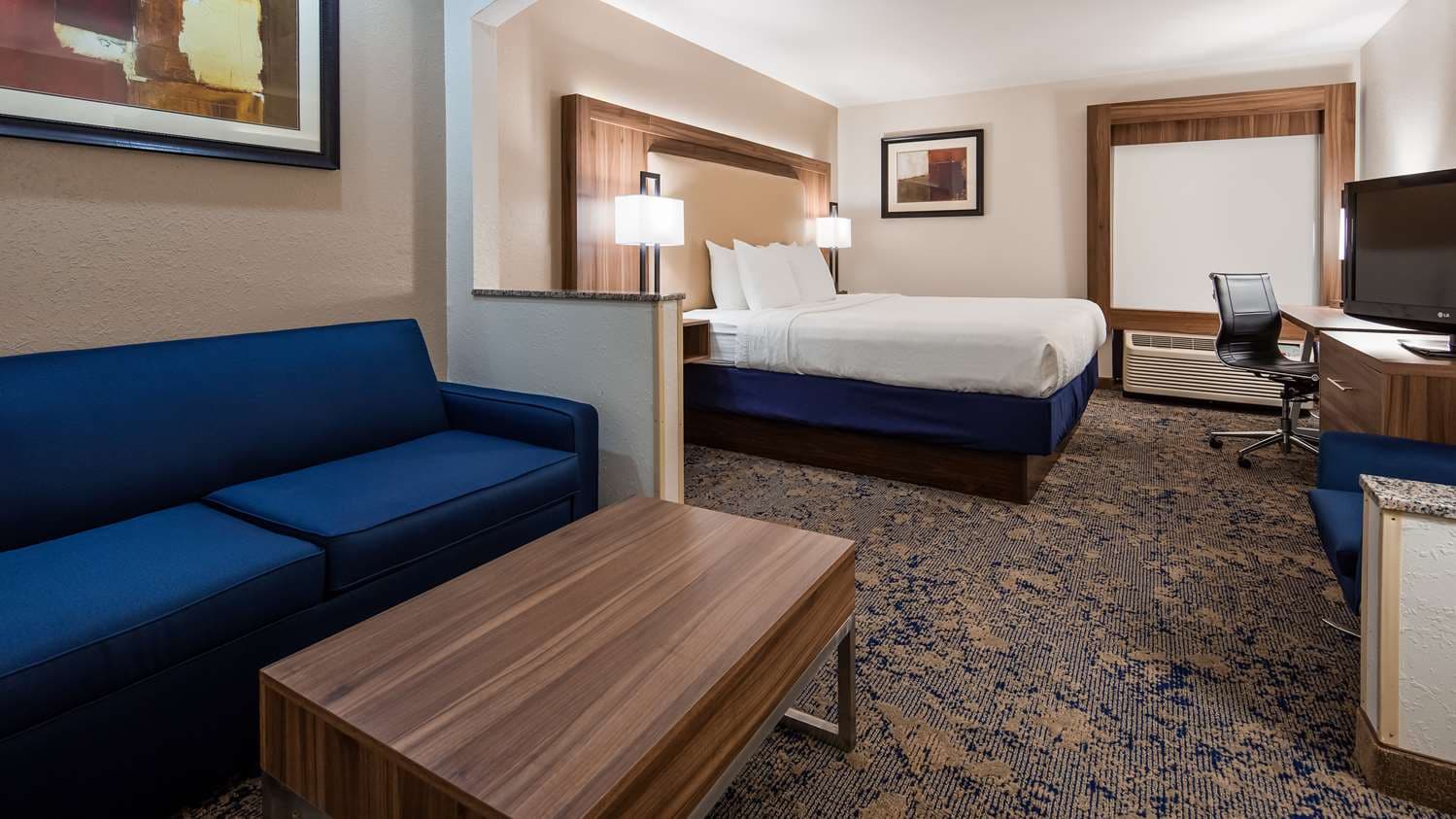 Best Western Plus Kansas City Airport-KCI East 4