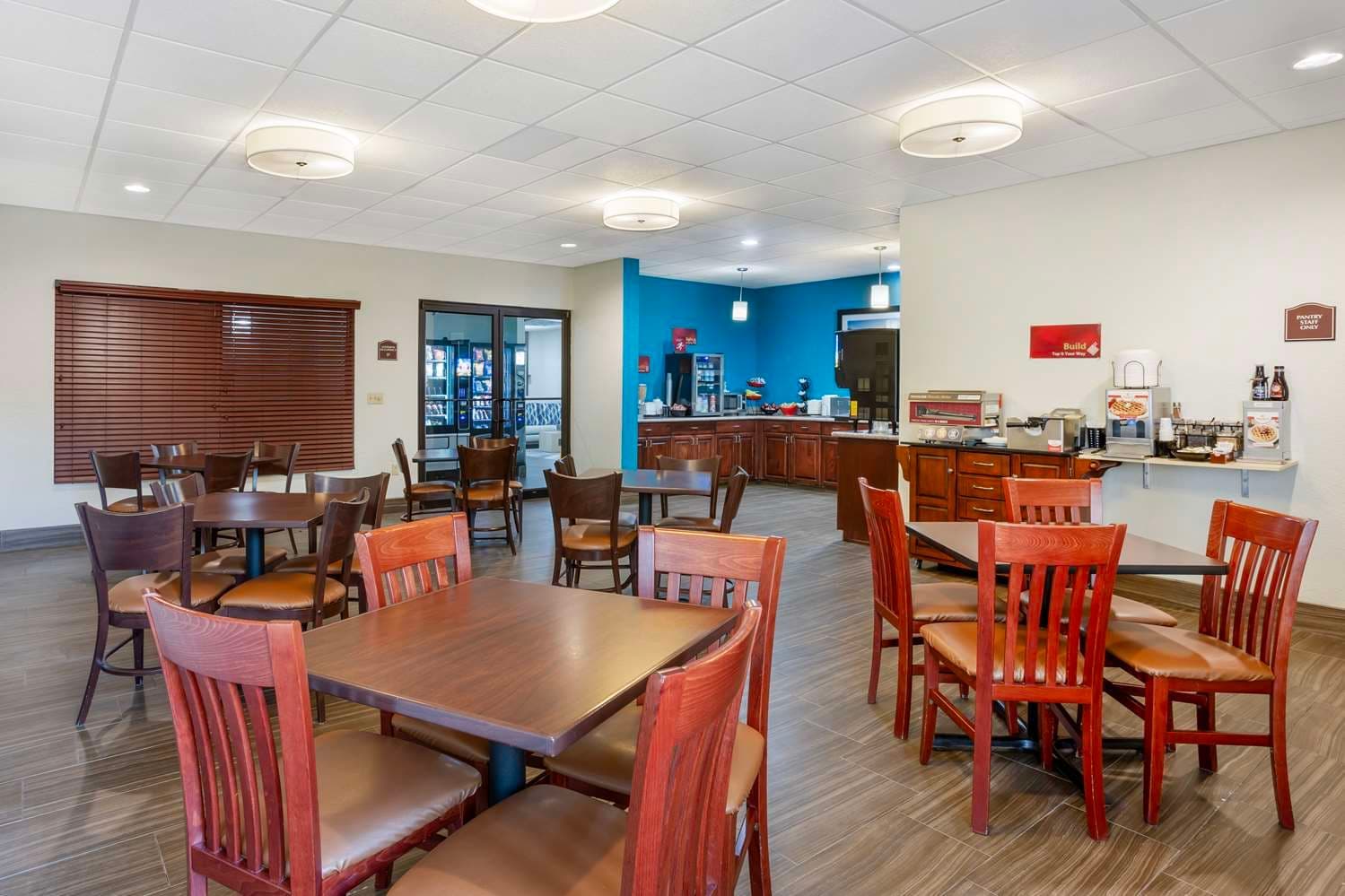 Best Western Plus Springfield Airport Inn 5