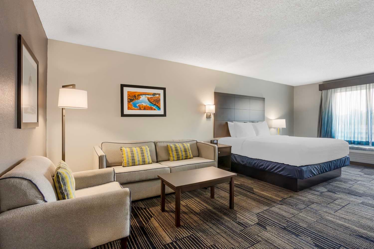 Best Western Plus Columbia Inn 4