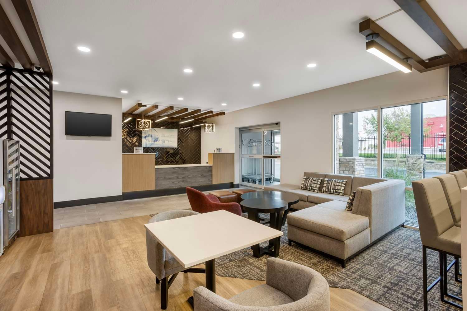Best Western Plus Columbia Inn 2