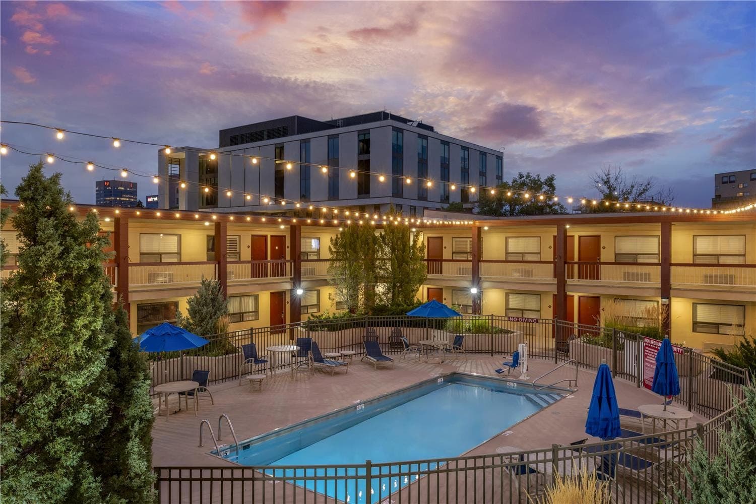 Best Western Plus Clocktower Inn 4