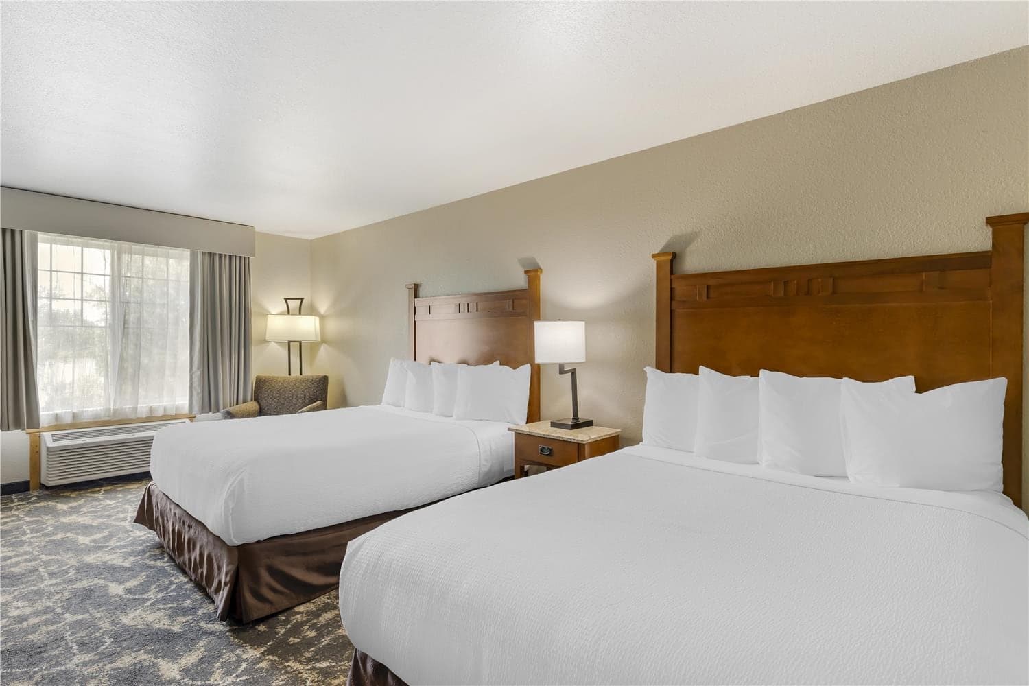 Best Western Plus Riverfront Hotel & Suites 3