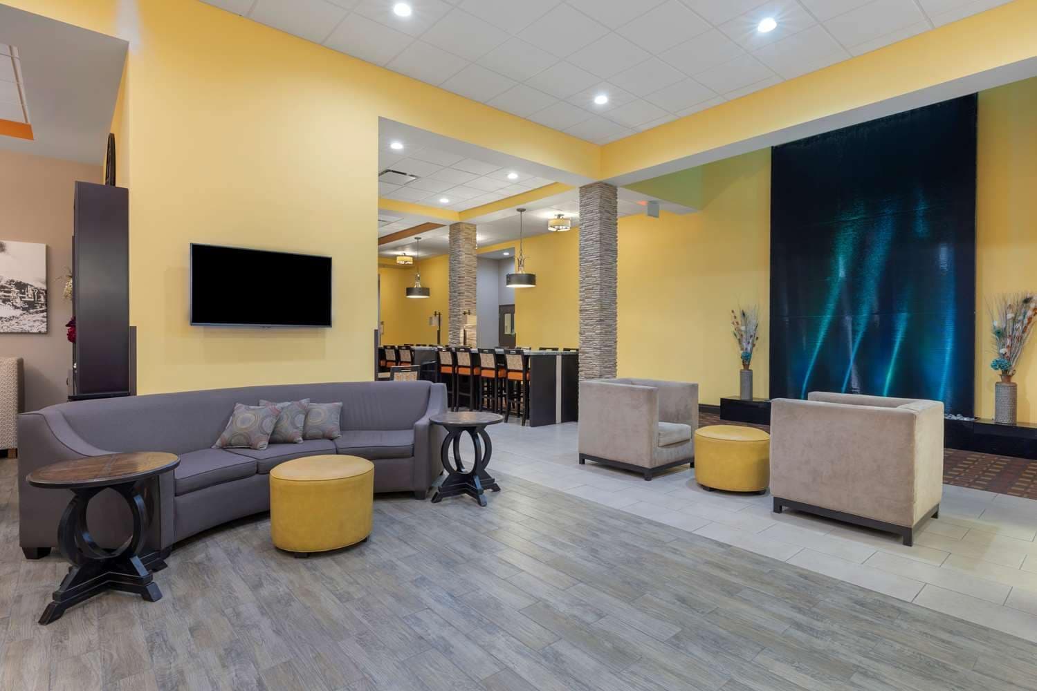 Best Western Plus North Platte Inn & Suites 2
